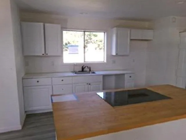 Photo 4 of 20707 GREENPARK DR