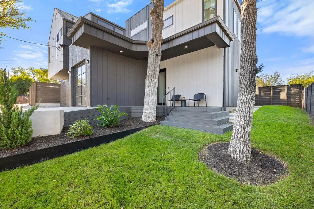 Photo 5 of 4707 REYES ST #2