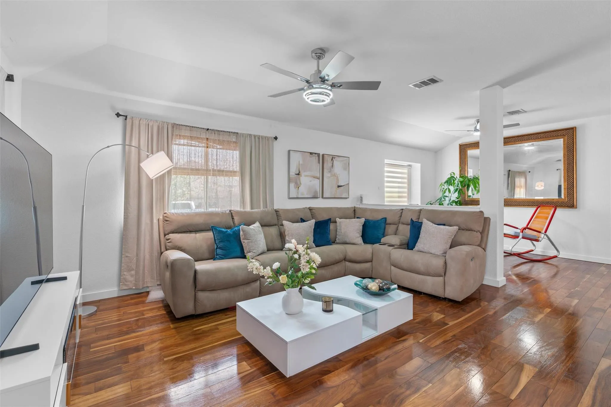 Photo 5 of 13701 HARRISGLENN DR