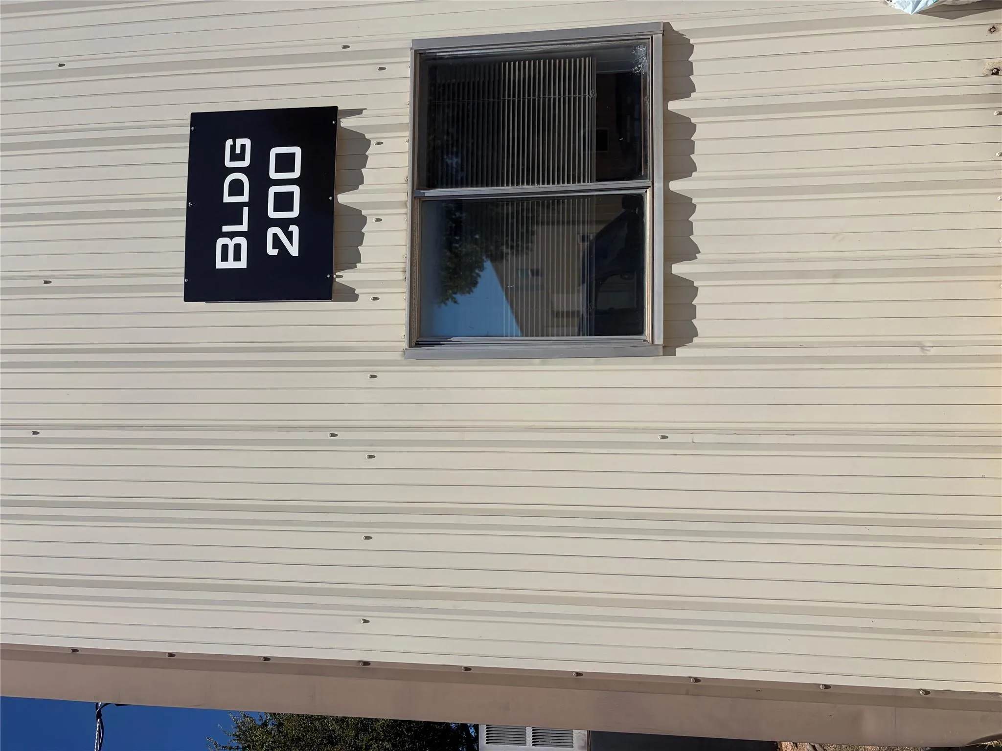 Photo 3 of 12620 PAULS VALLEY RD #200