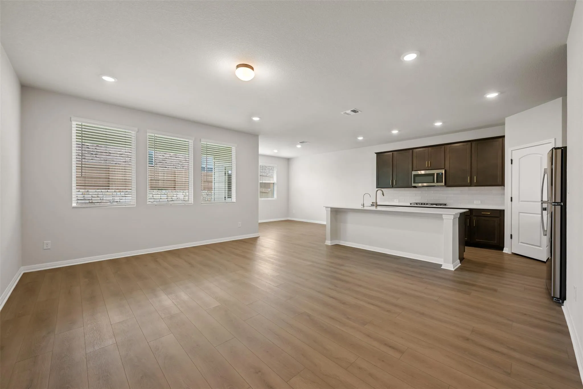 Photo 3 of 12601 RAVEN MEADOW DR
