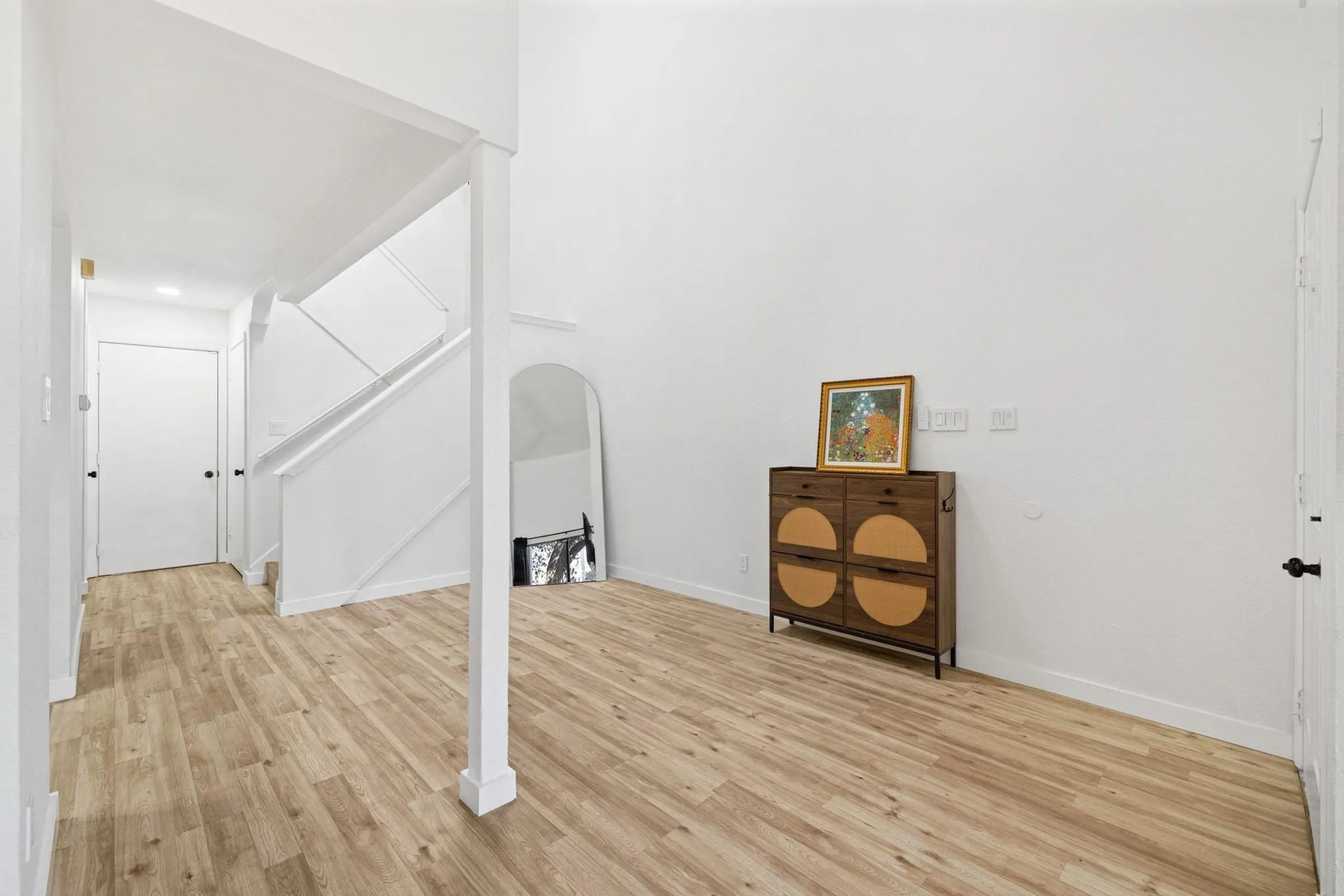 Photo 4 of 1010 W RUNDBERG LN #30