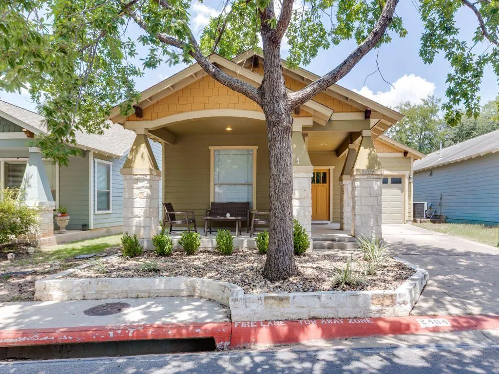 Photo of 2404 INDEPENDENCE DR, Austin, TX, 78745