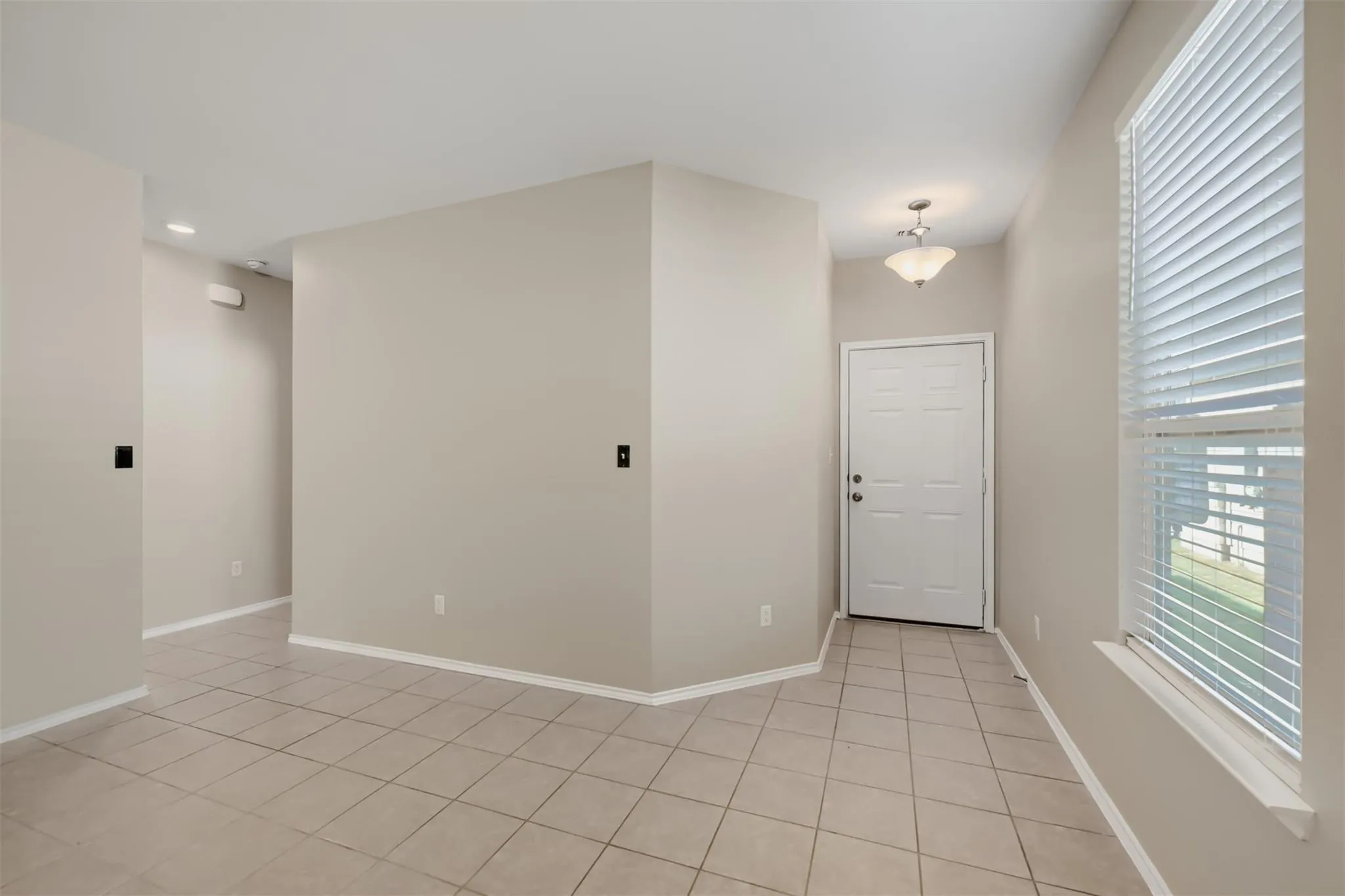 Photo 4 of 324 HARPER LN