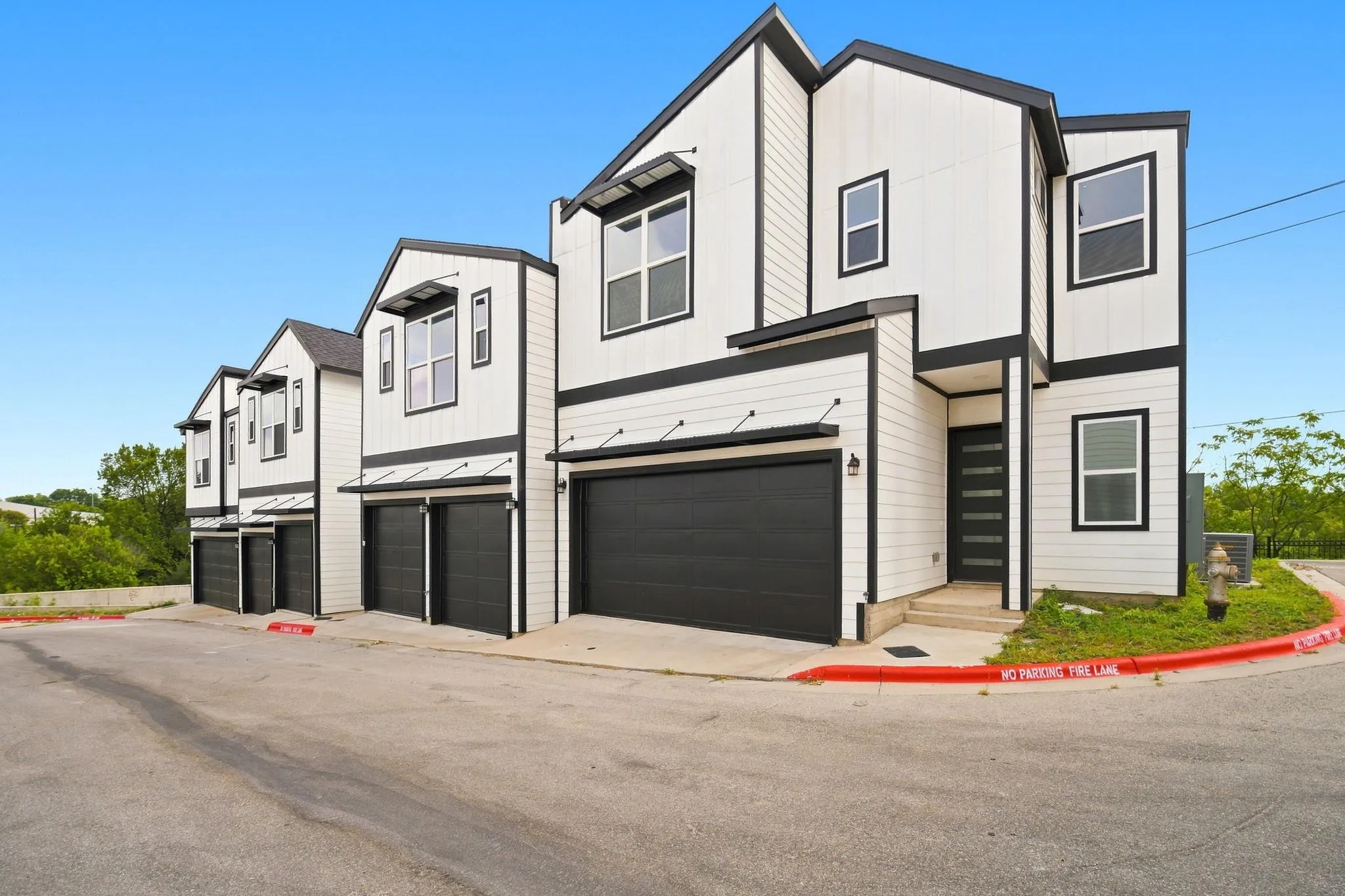 Photo of 1300 MCKIE DR #33, Austin, TX, 78752