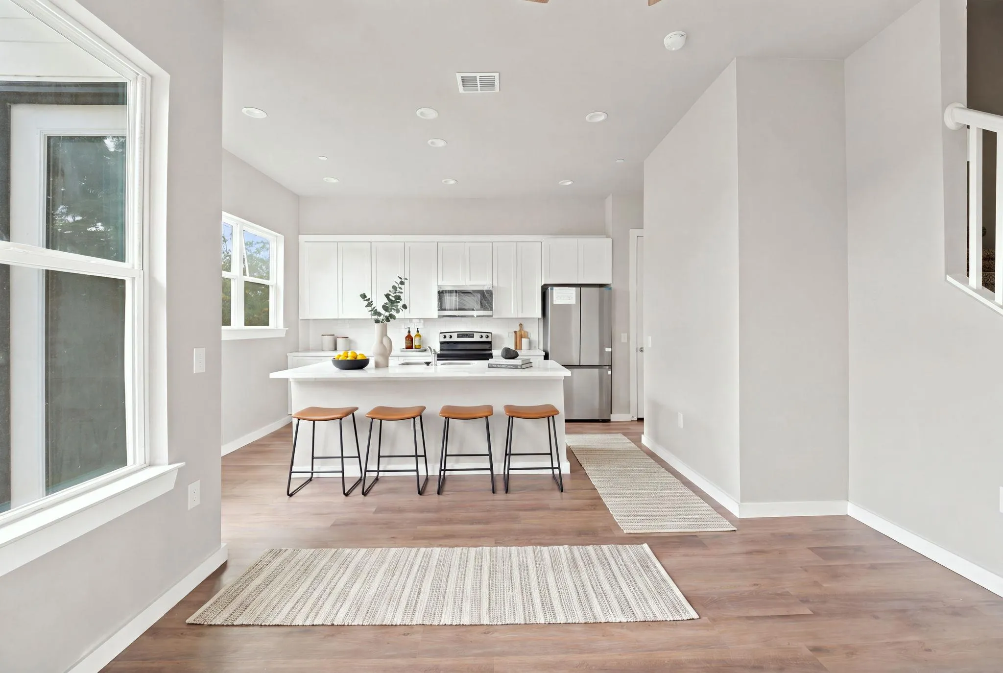 Photo 4 of 1300 MCKIE DR #33