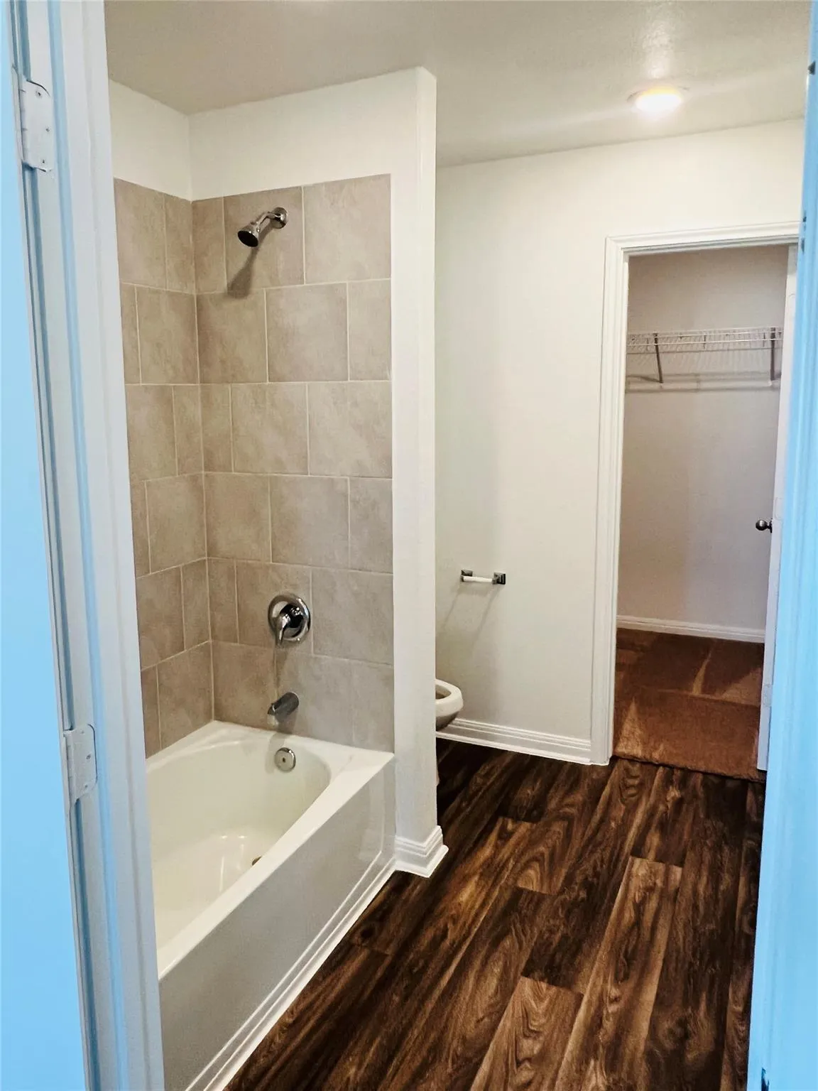 Photo 5 of 109 FAIRFAX LN
