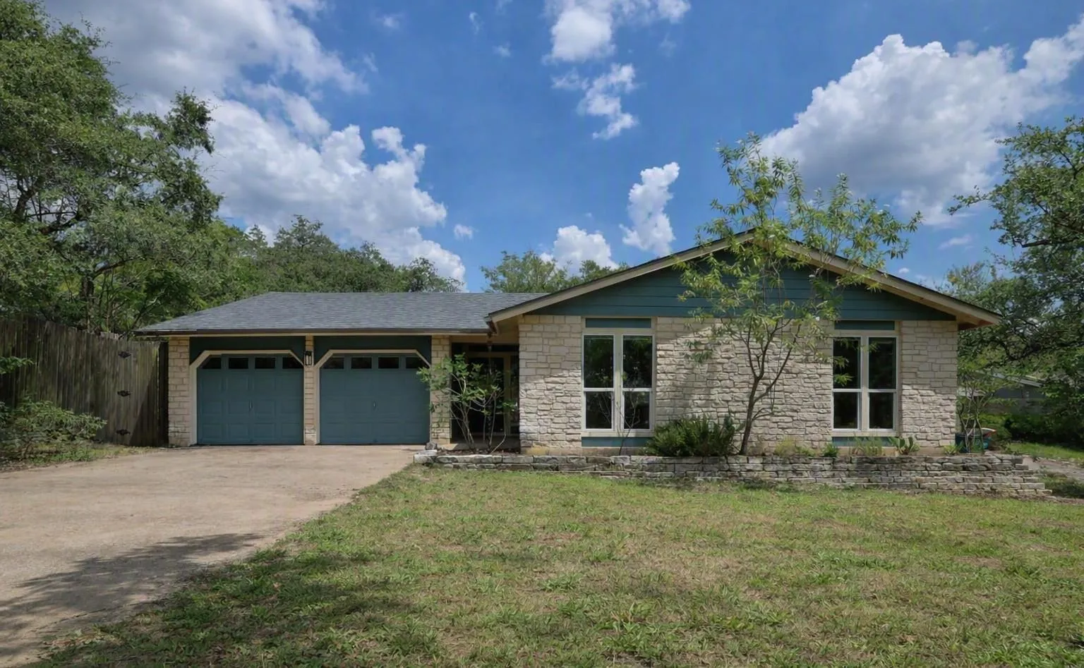 Photo of 8304 MOCCASIN PATH, Austin, TX, 78736