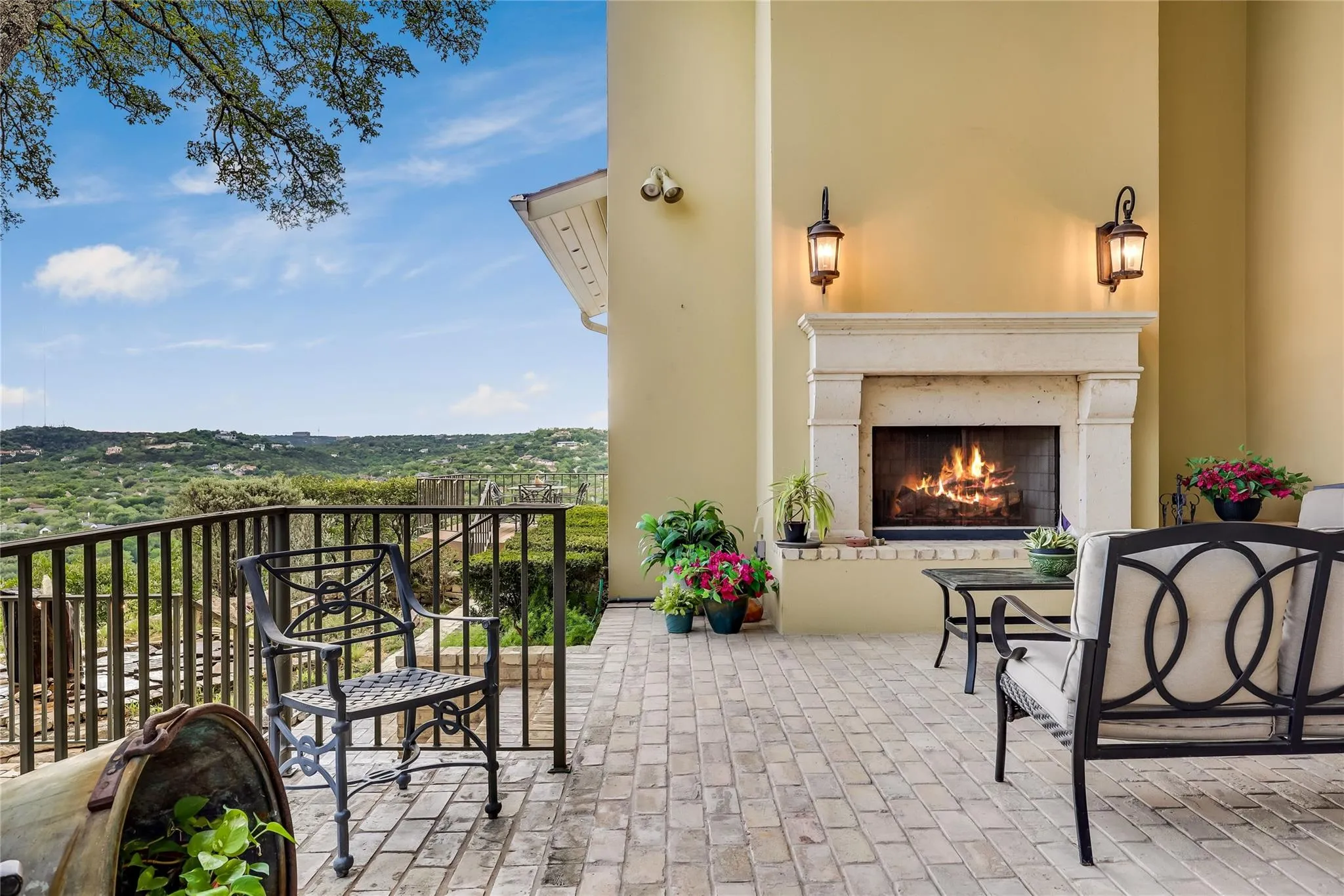 Photo 5 of 3418 MOUNT BONNELL CIR