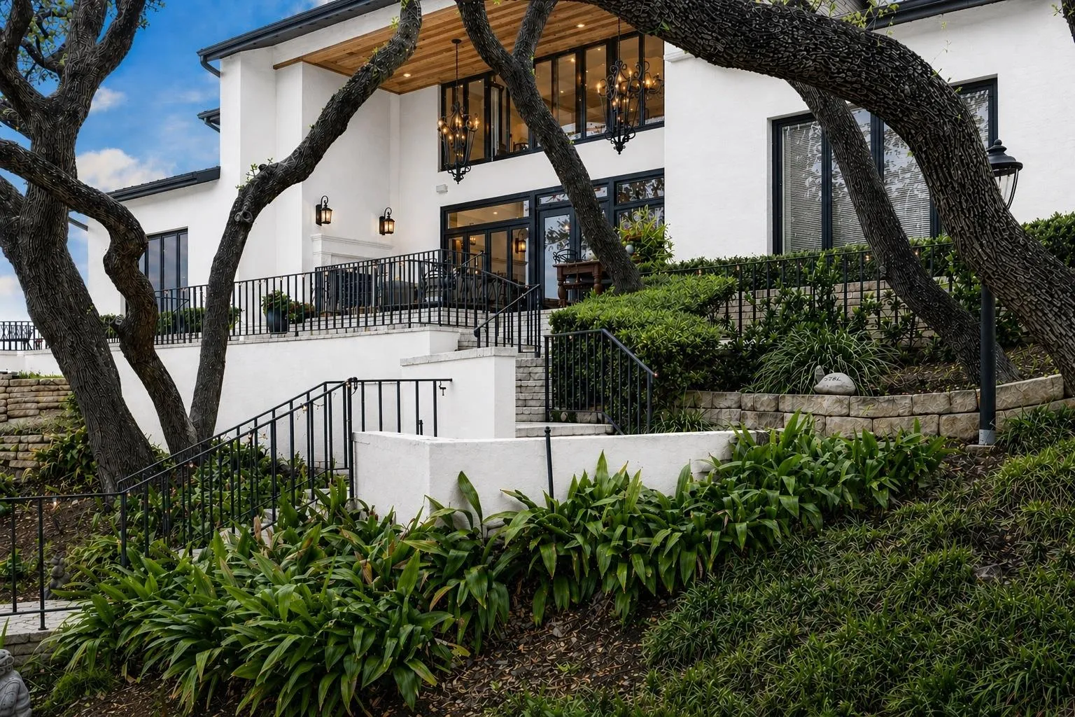 Photo 3 of 3418 MOUNT BONNELL CIR