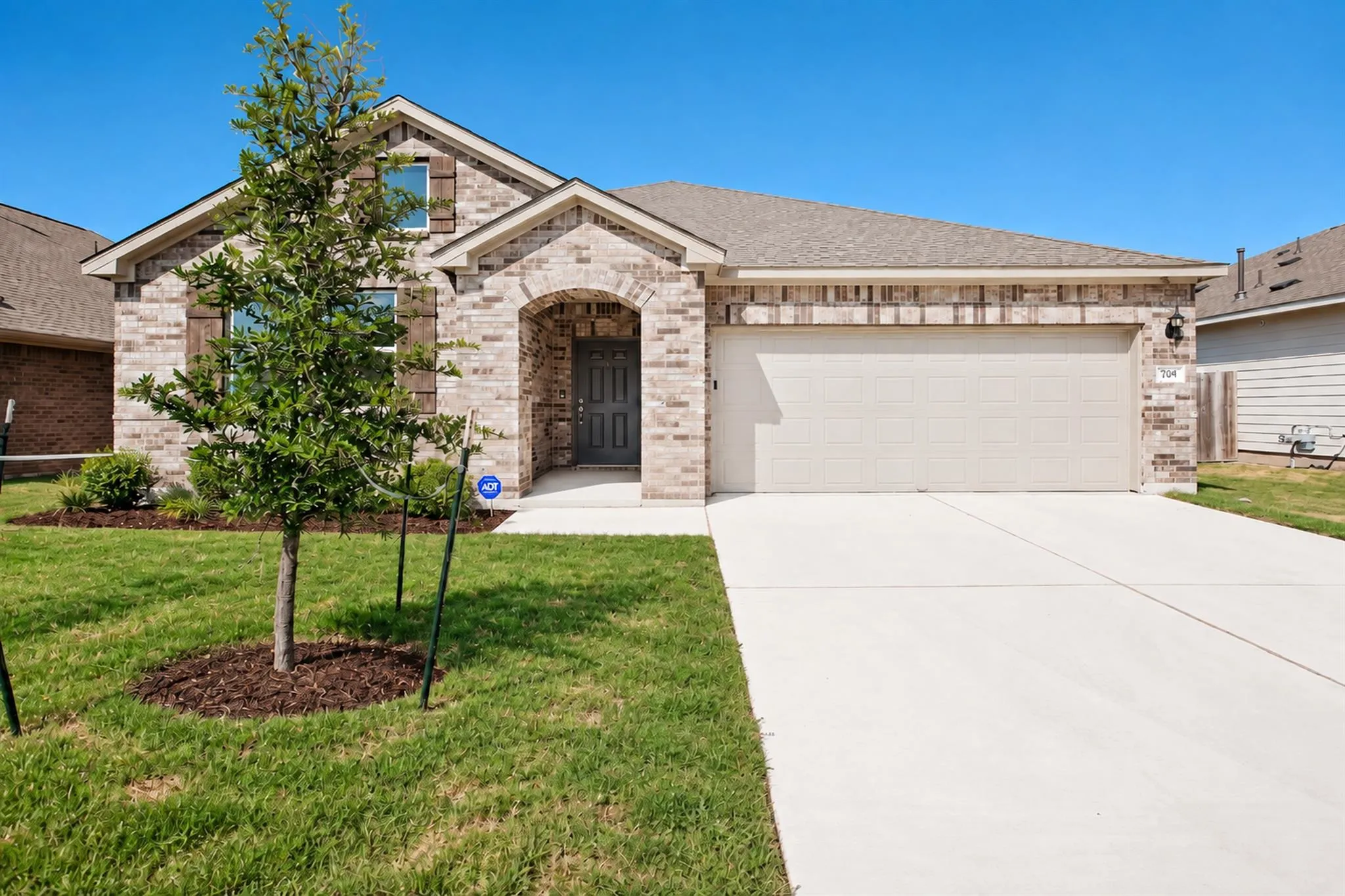 Photo of 205 NORTHVIEW LN, Georgetown, TX, 78628