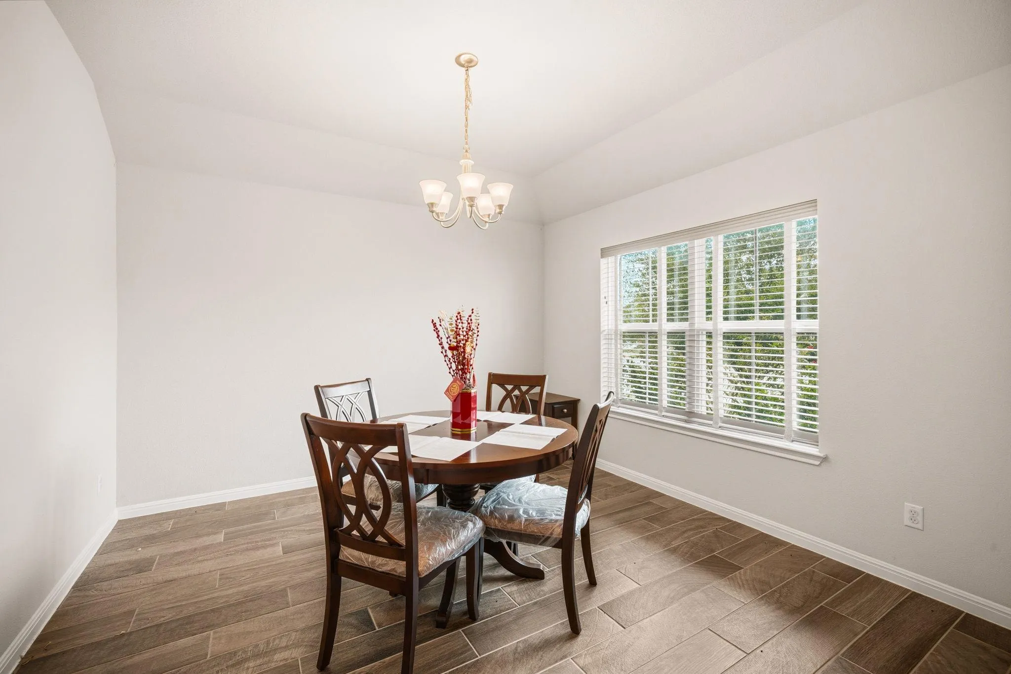 Photo 2 of 19024 SCORIA DR