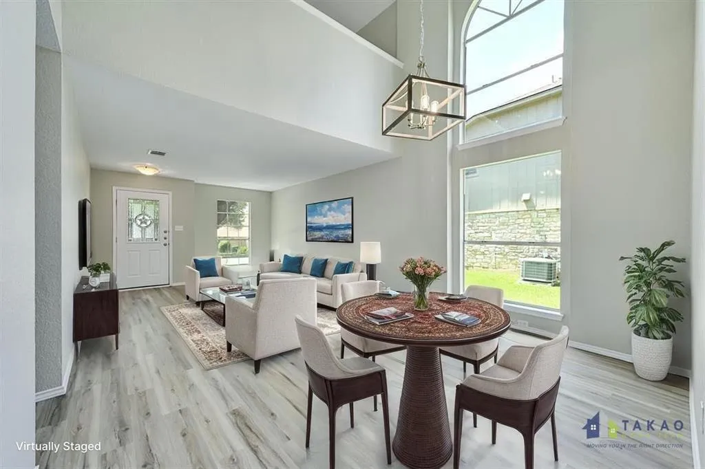 Photo 5 of 15316 ECORIO DR