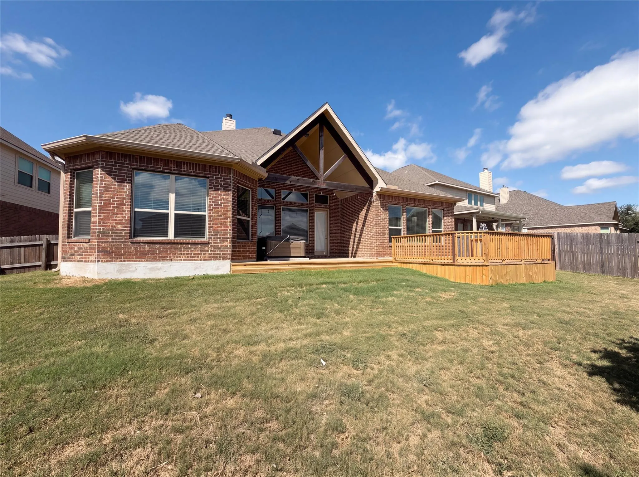 Photo 5 of 122 BLUEHAW DR