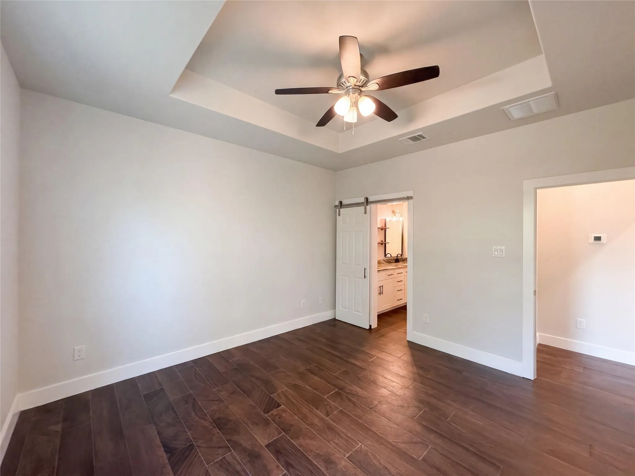 Photo 4 of 50 WHISPERING VALLEY DR