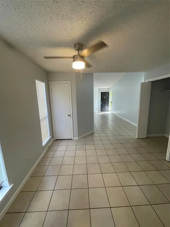 Photo 5 of 1903 W LOOP NONE