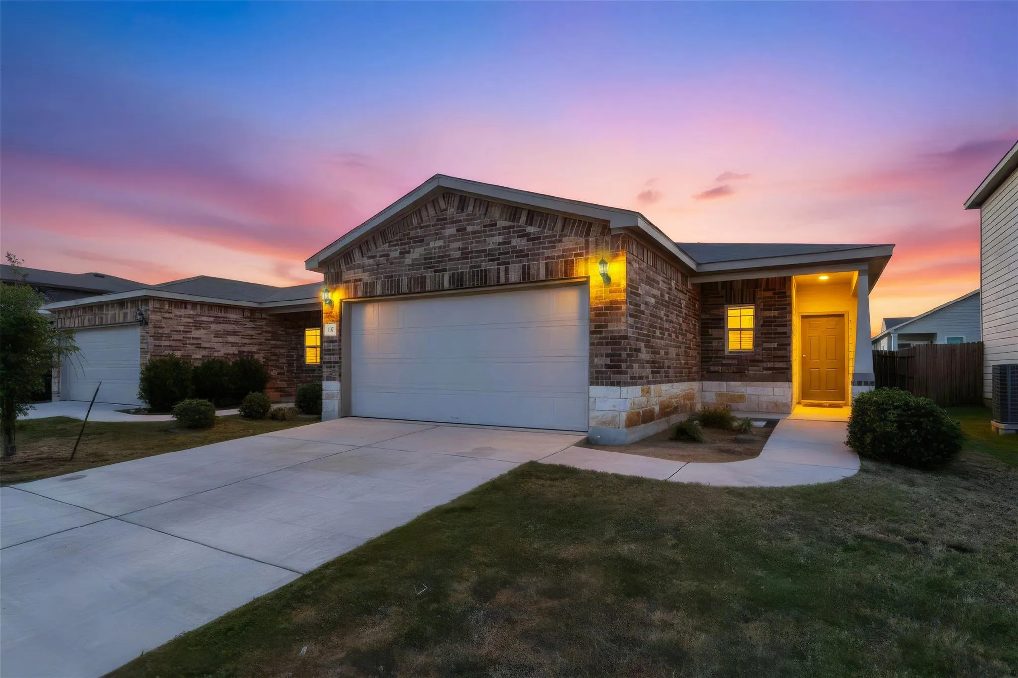 Photo of 137 MIRACLE DR, Jarrell, TX, 76537