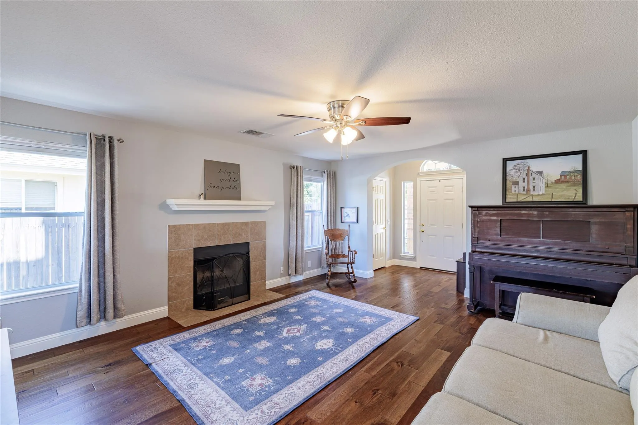 Photo 5 of 204 PRECIPICE WAY
