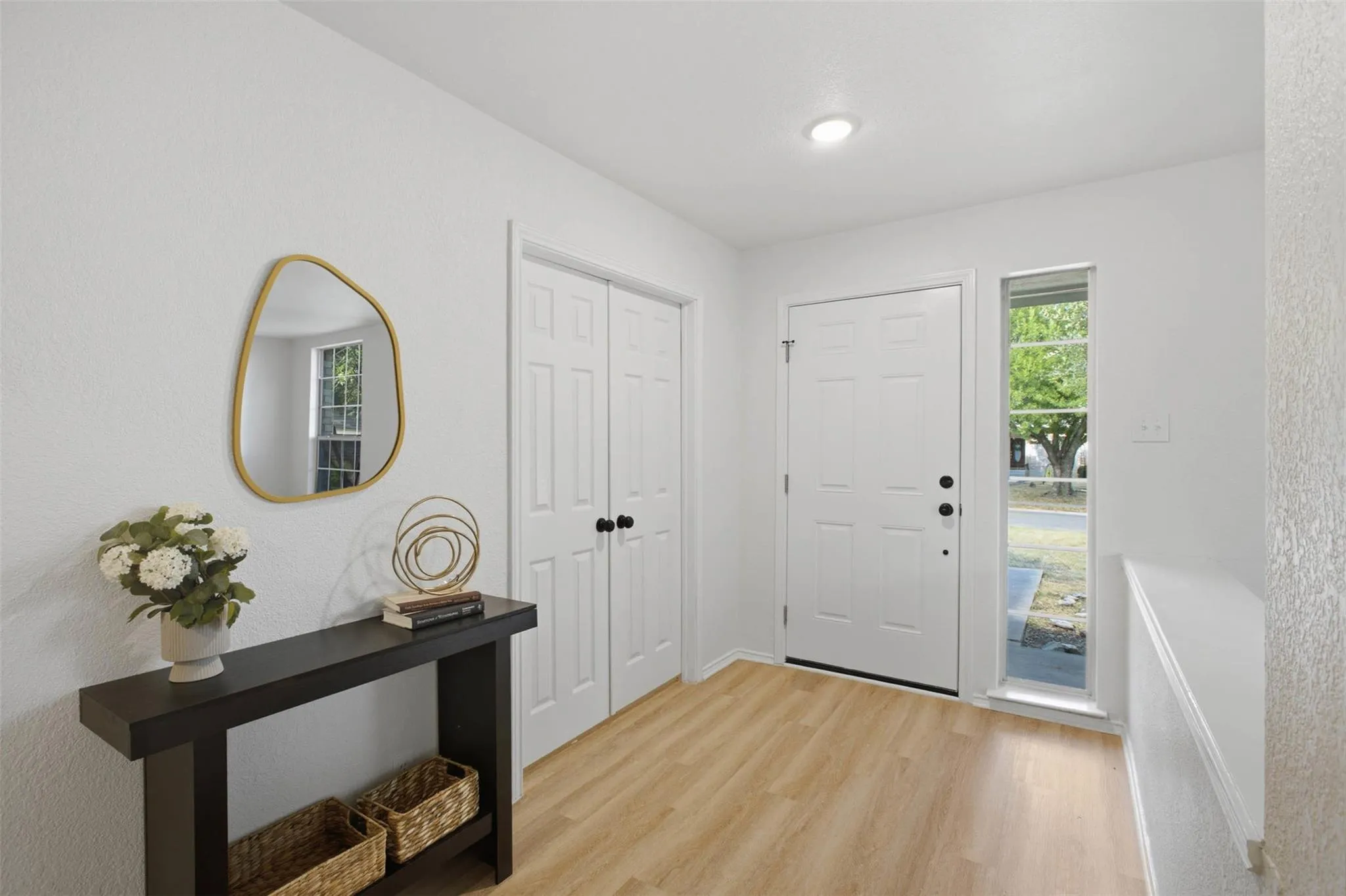 Photo 5 of 709 ELDER WAY