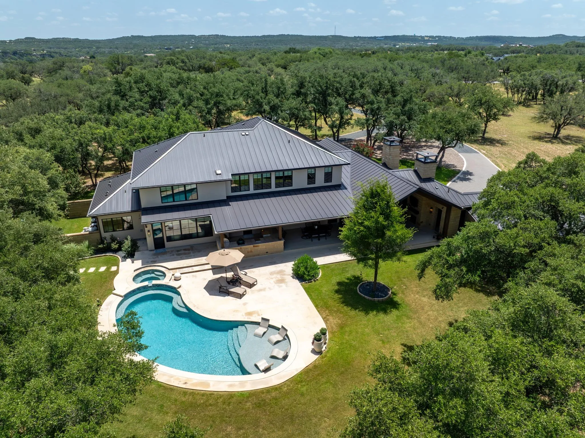 Photo of 900 RIVERCLIFF DR, Spicewood, TX, 78669