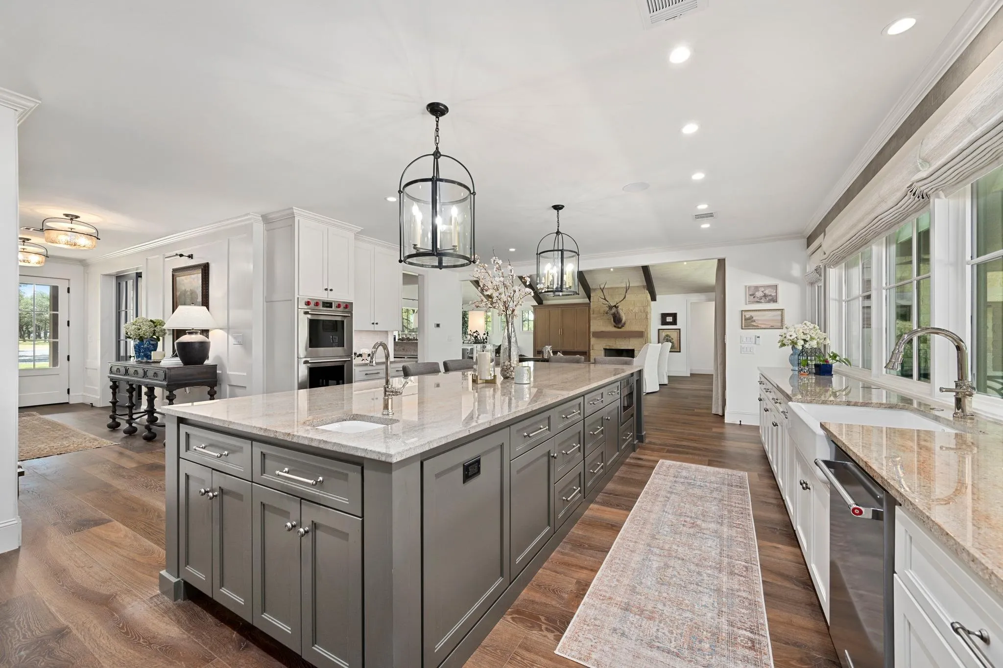 Photo 5 of 900 RIVERCLIFF DR