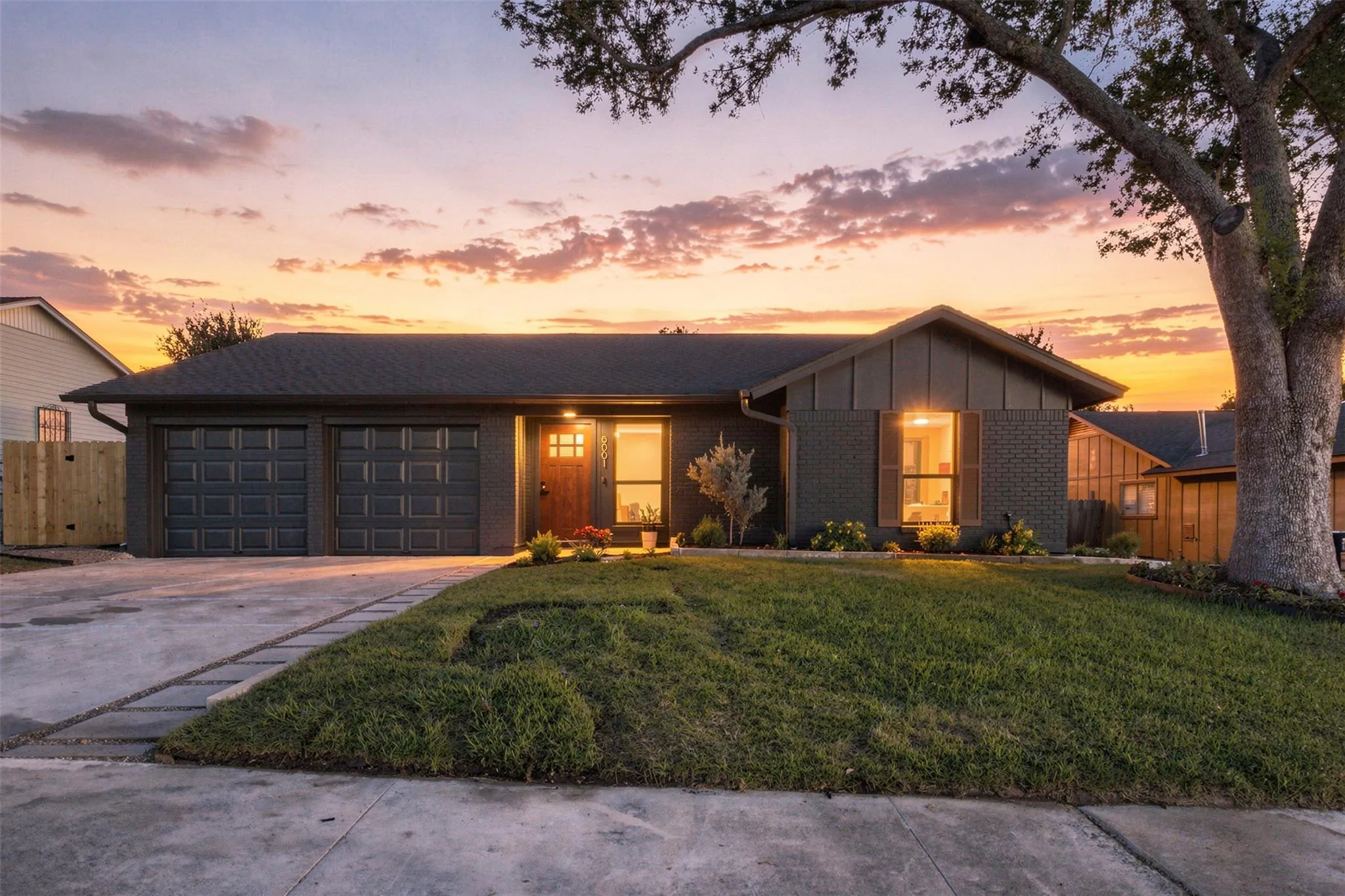Photo of 5001 BUNDYHILL DR, Austin, TX, 78723