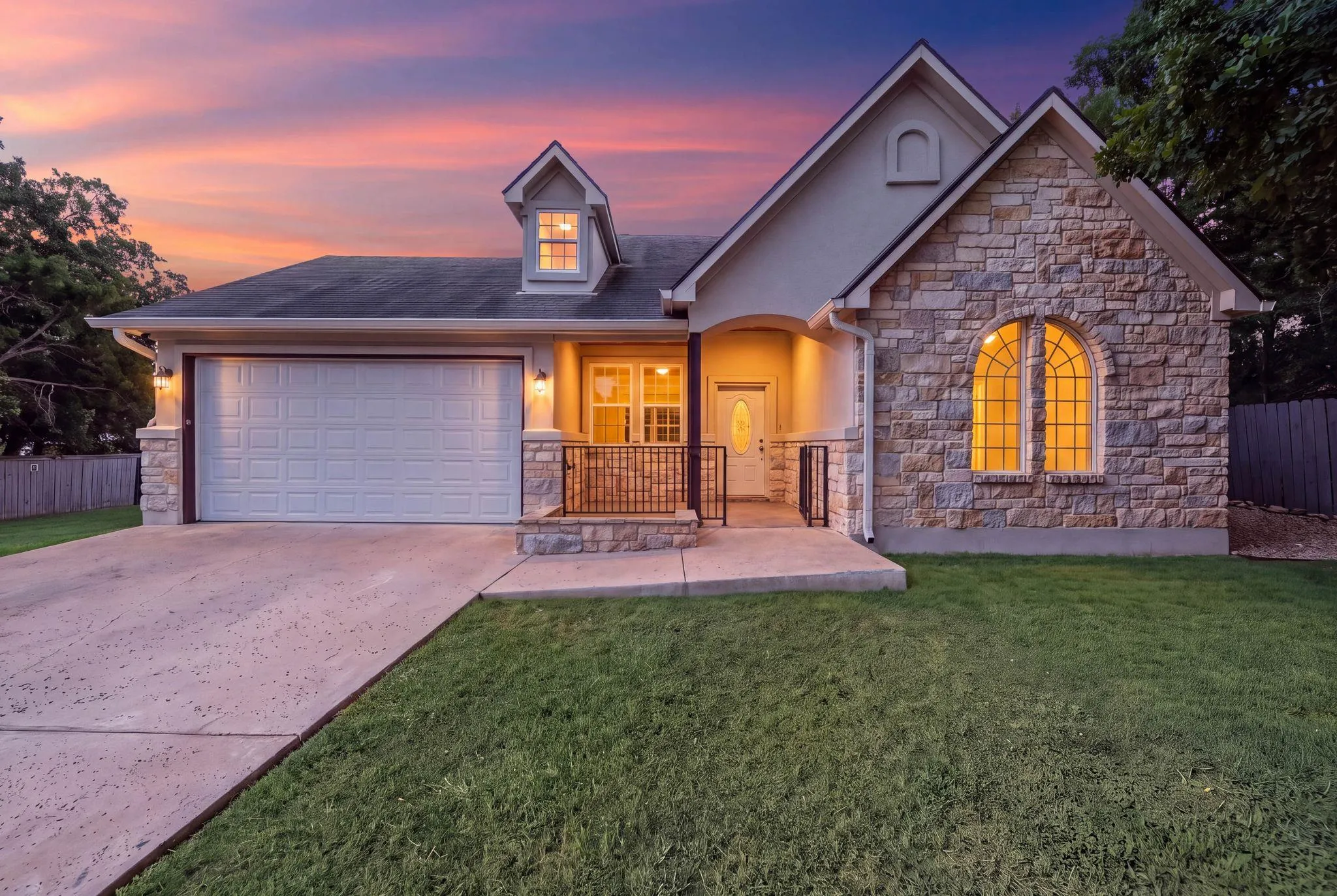 Photo of 263 INDIAN OAK DR, Bastrop, TX, 78602
