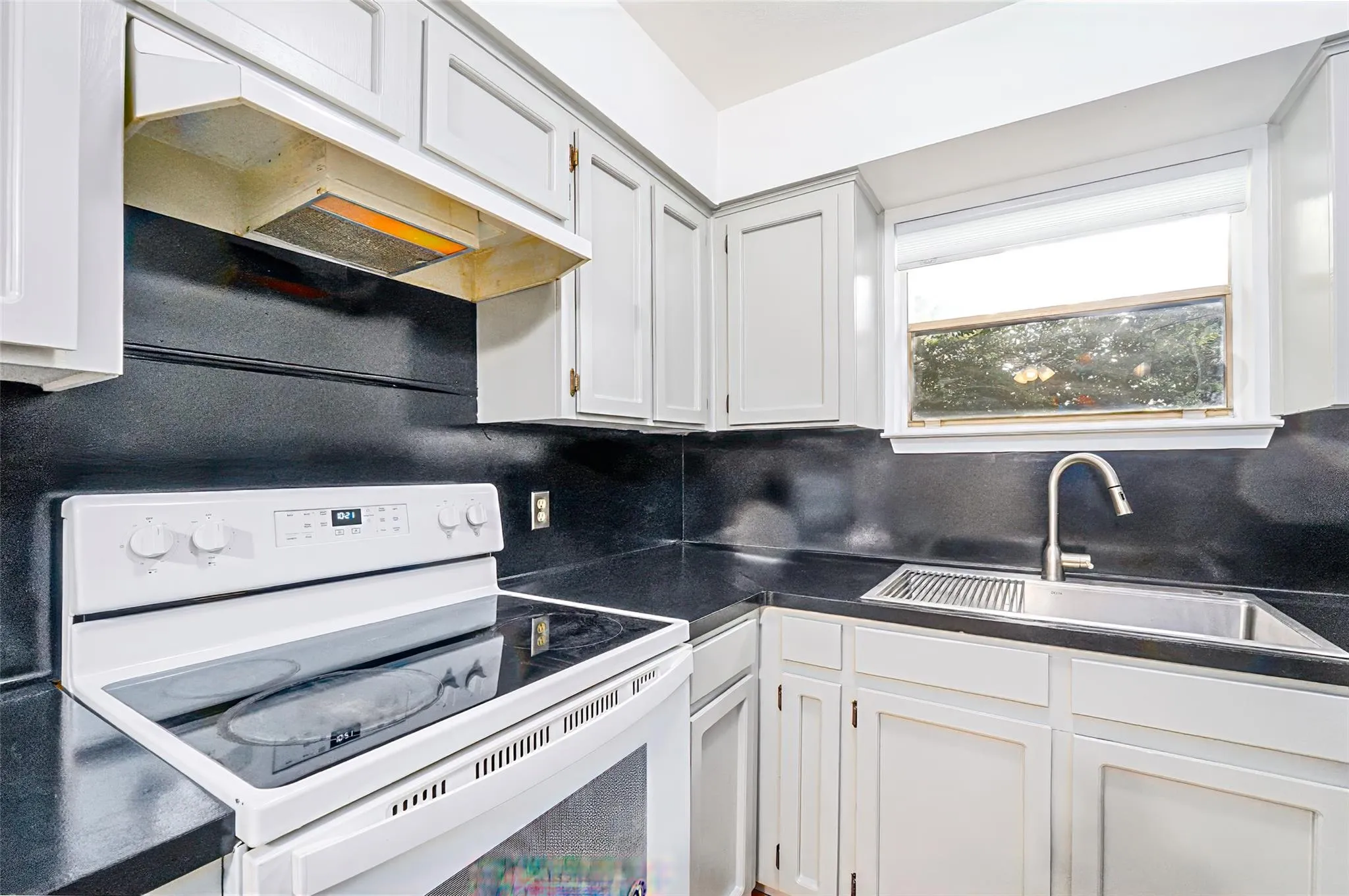 Photo 5 of 5608 COUGAR DR #118