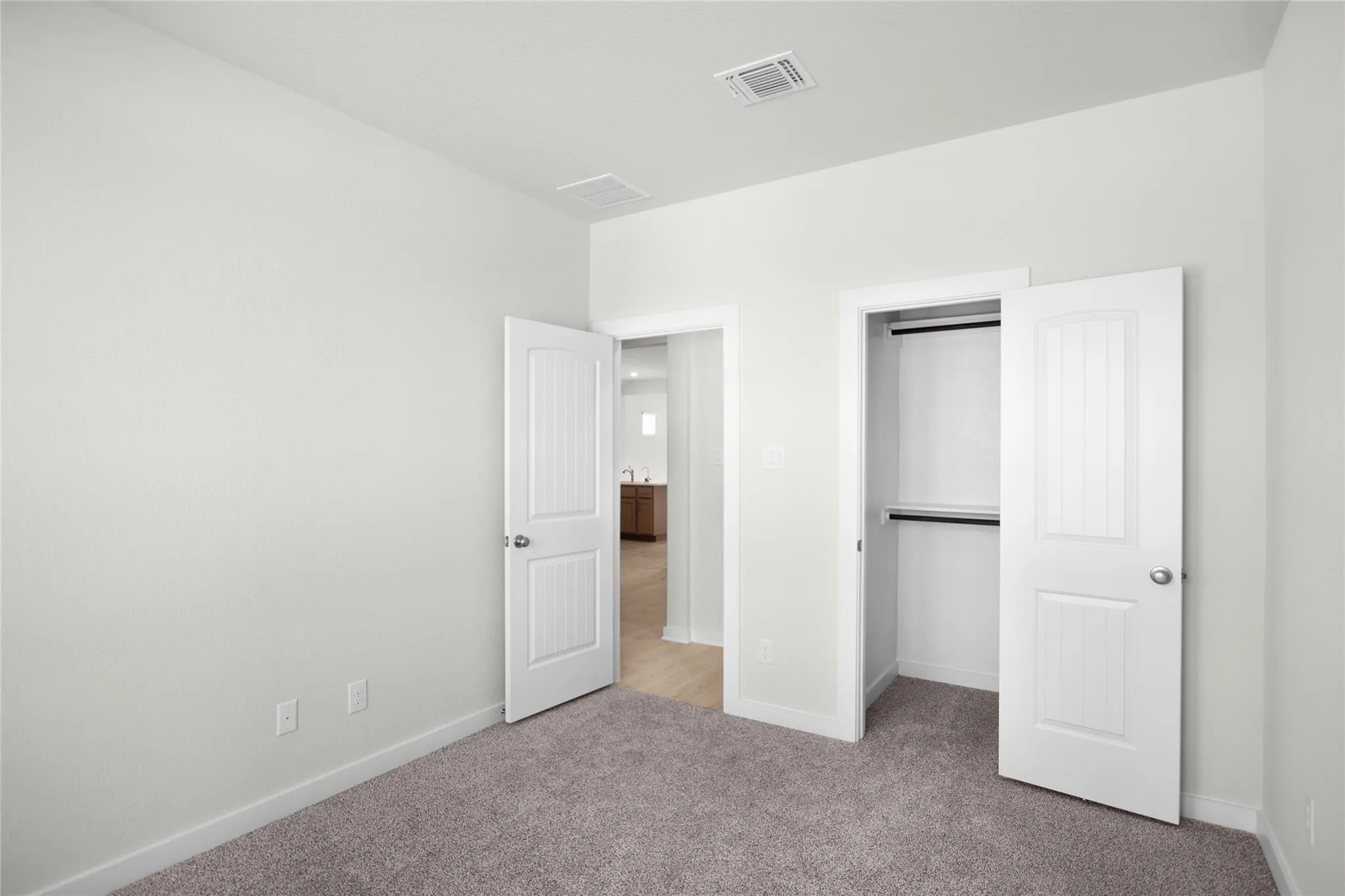 Photo 5 of 19509 ERNA DR