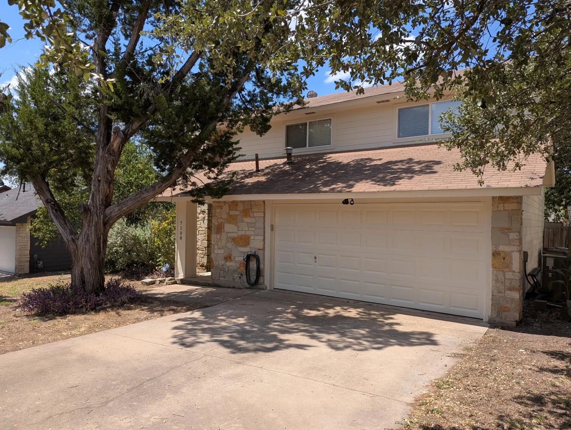 Photo 2 of 7108 SHADYWOOD DR