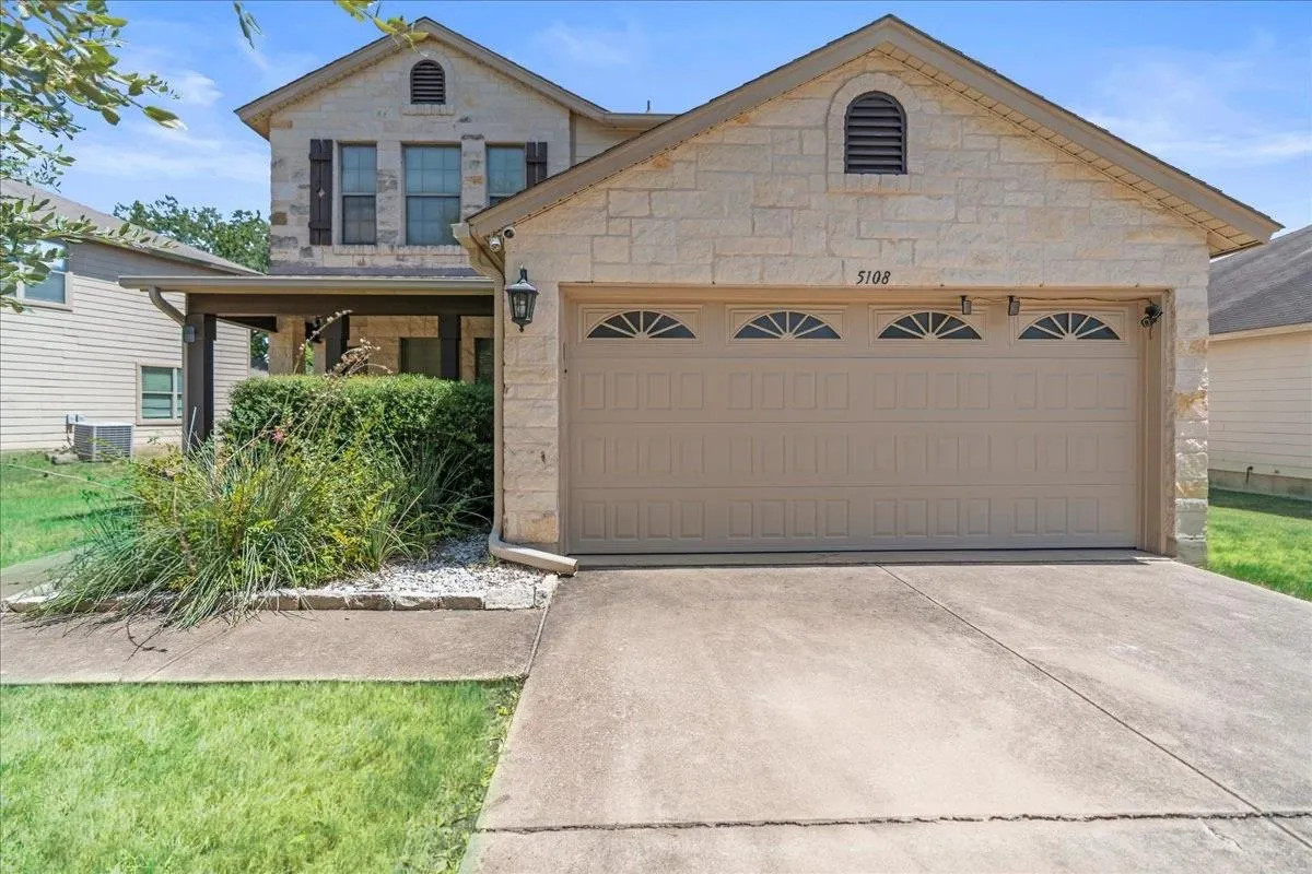 Photo of 5108 N HEARSEY DR, Austin, TX, 78744