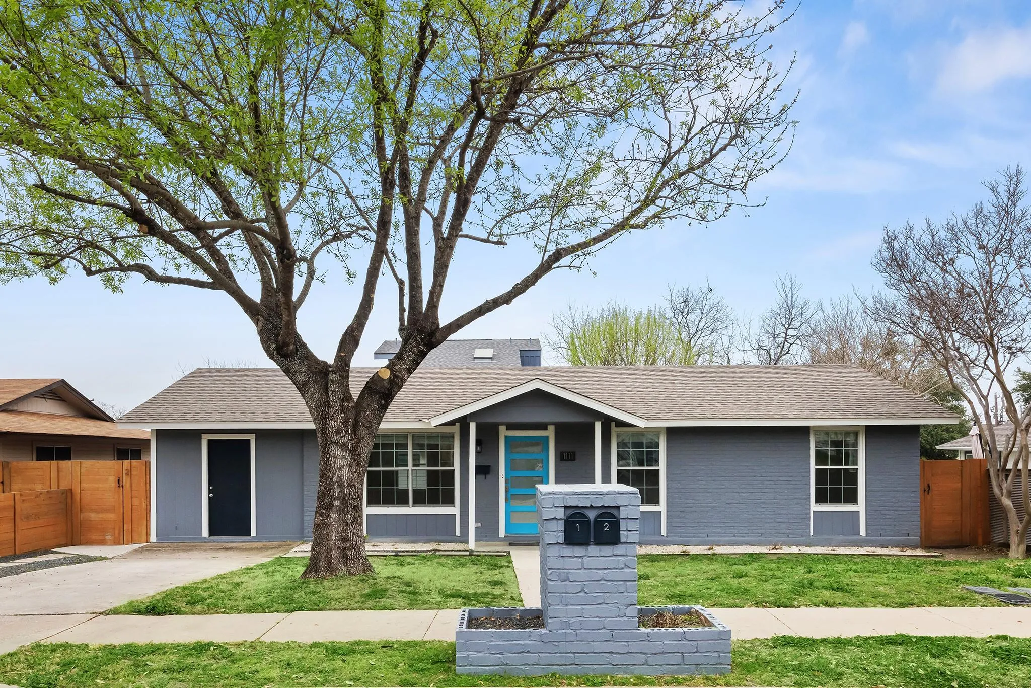 Photo of 1111 LAWSON LN, Austin, 78702