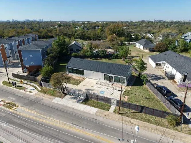 Photo of 1152 WEBBERVILLE RD, Austin, TX, 78721
