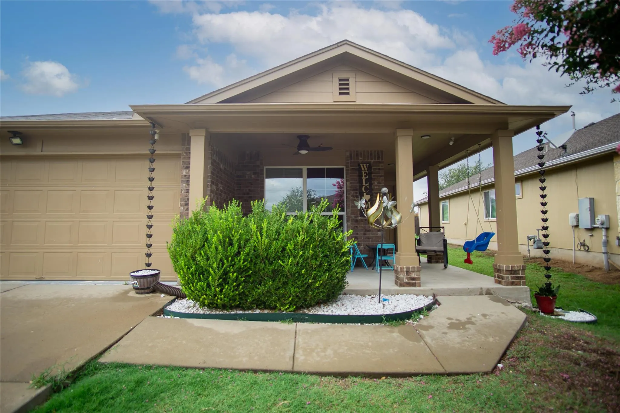 Photo of 6912 PLAINS CREST DR, Del Valle, TX, 78617
