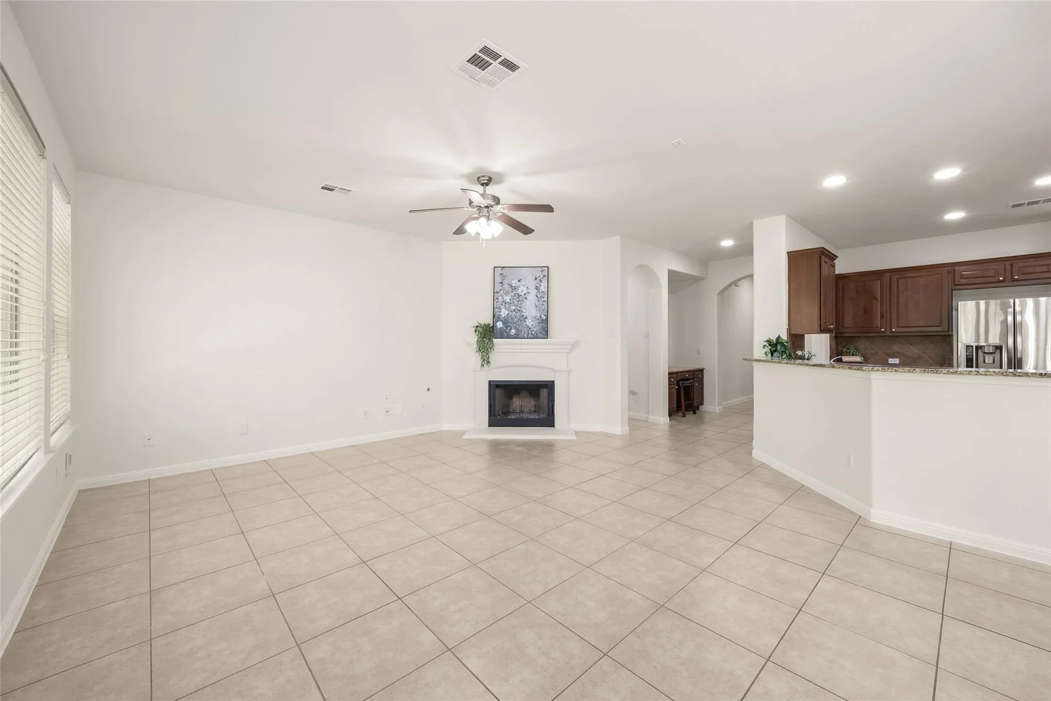 Photo 5 of 9624 SAWYER FAY LN