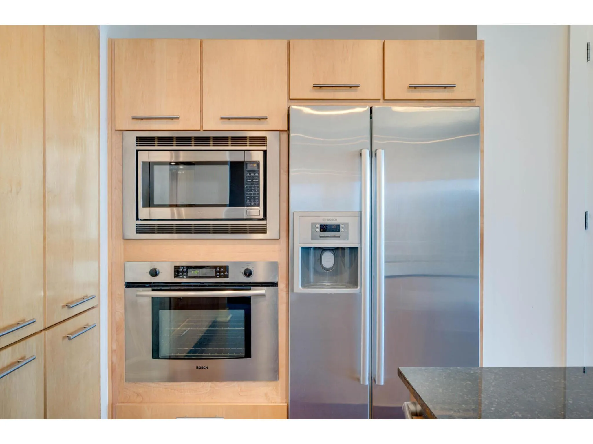 Photo 5 of 210 LEE BARTON DR #411