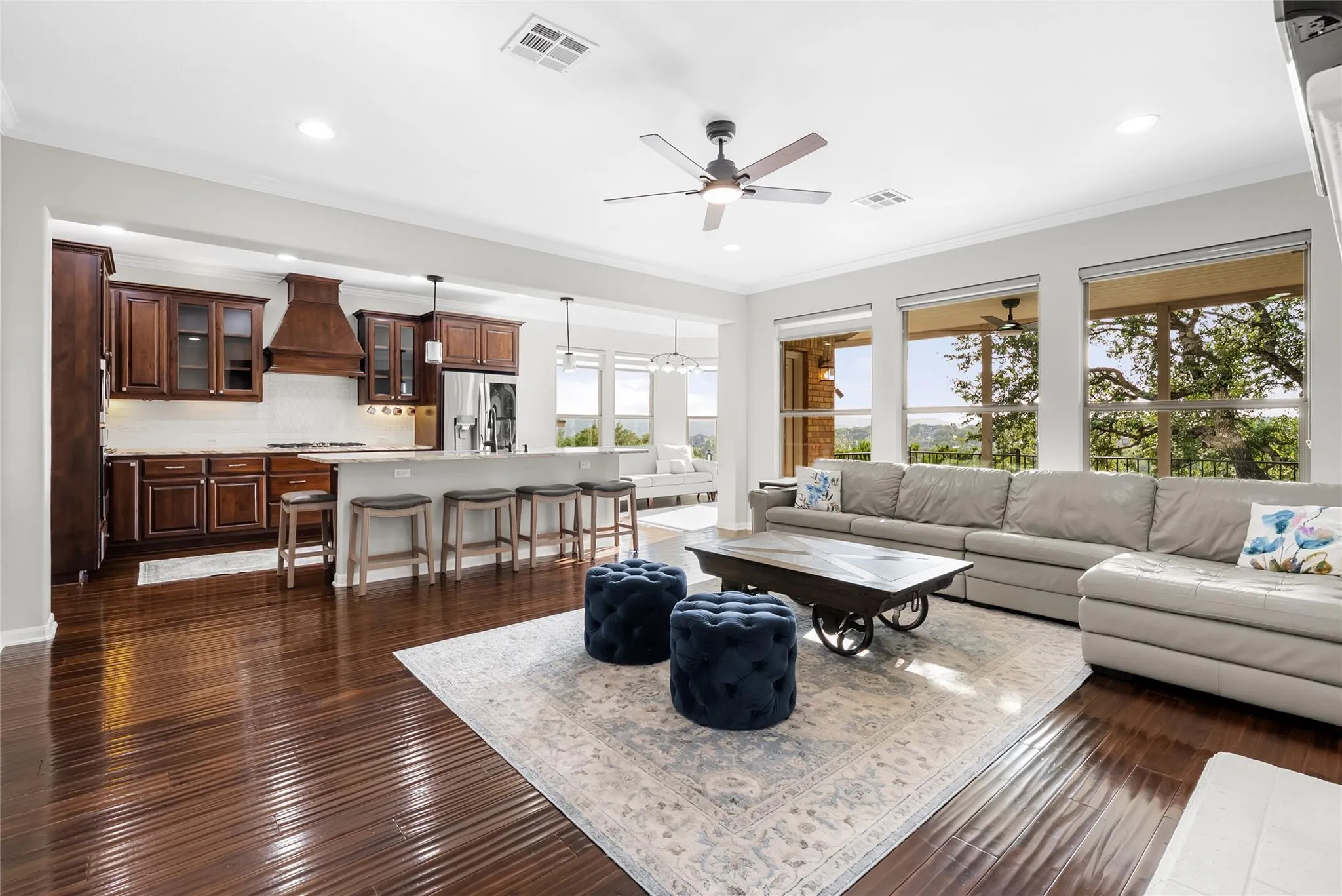 Photo 3 of 220 MEDITERRA PT