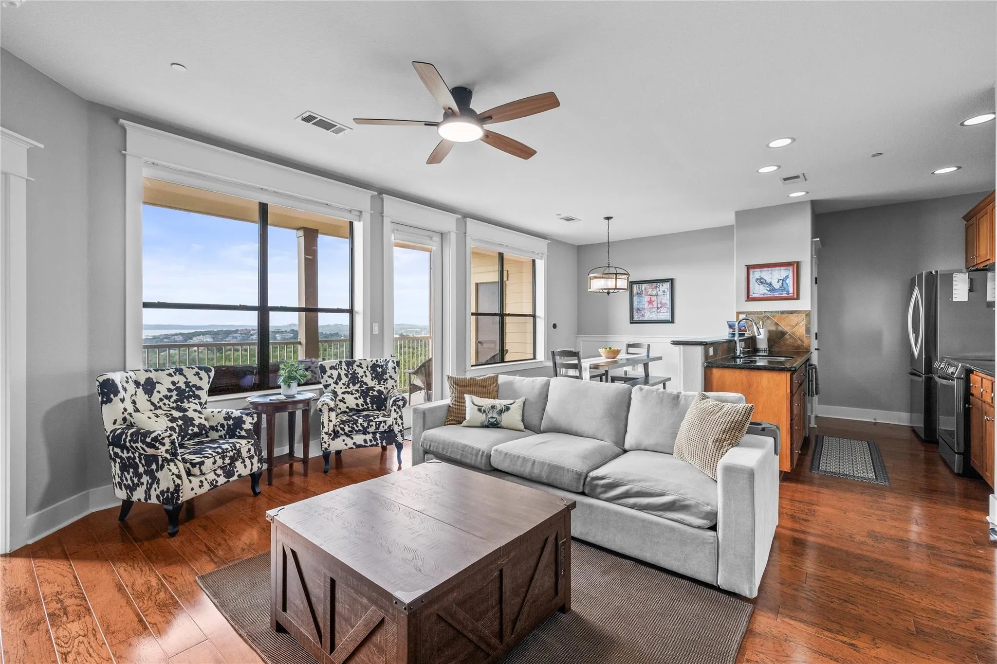 Photo 2 of 17708 MARITIME POINT DR #202