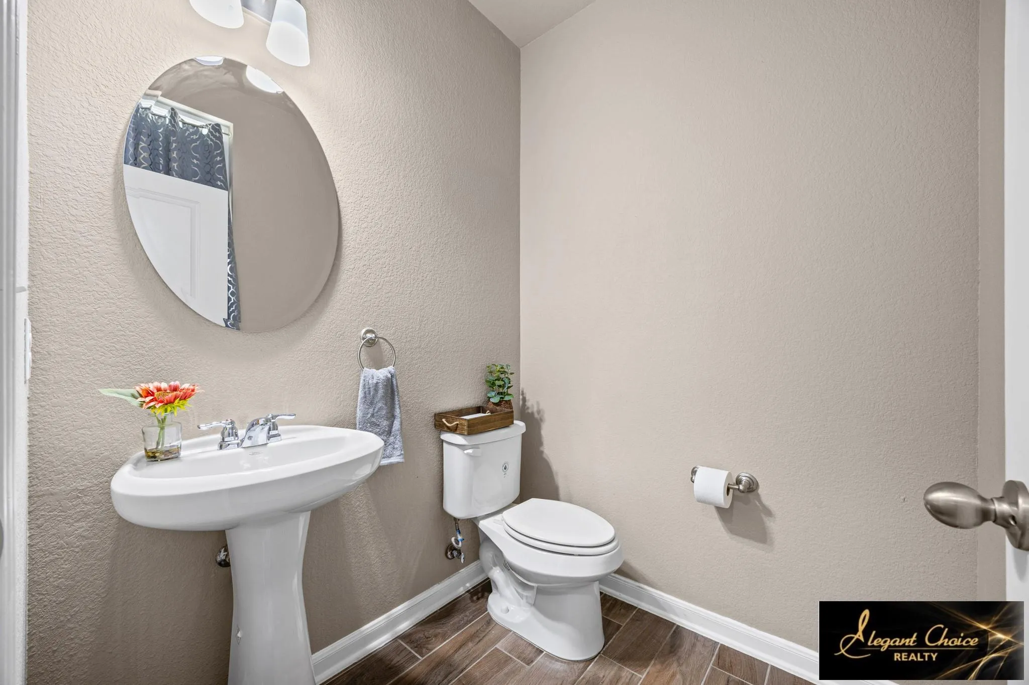 Photo 4 of 1521 ARBOR KNOT DR