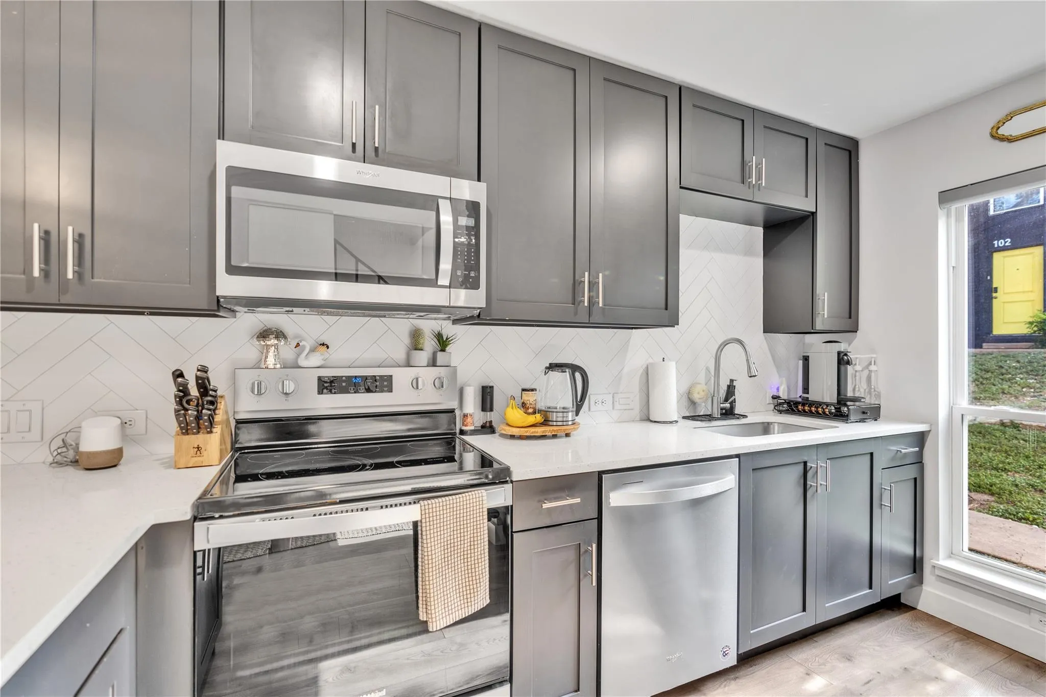 Photo 2 of 3808 SOUTHWAY DR #103