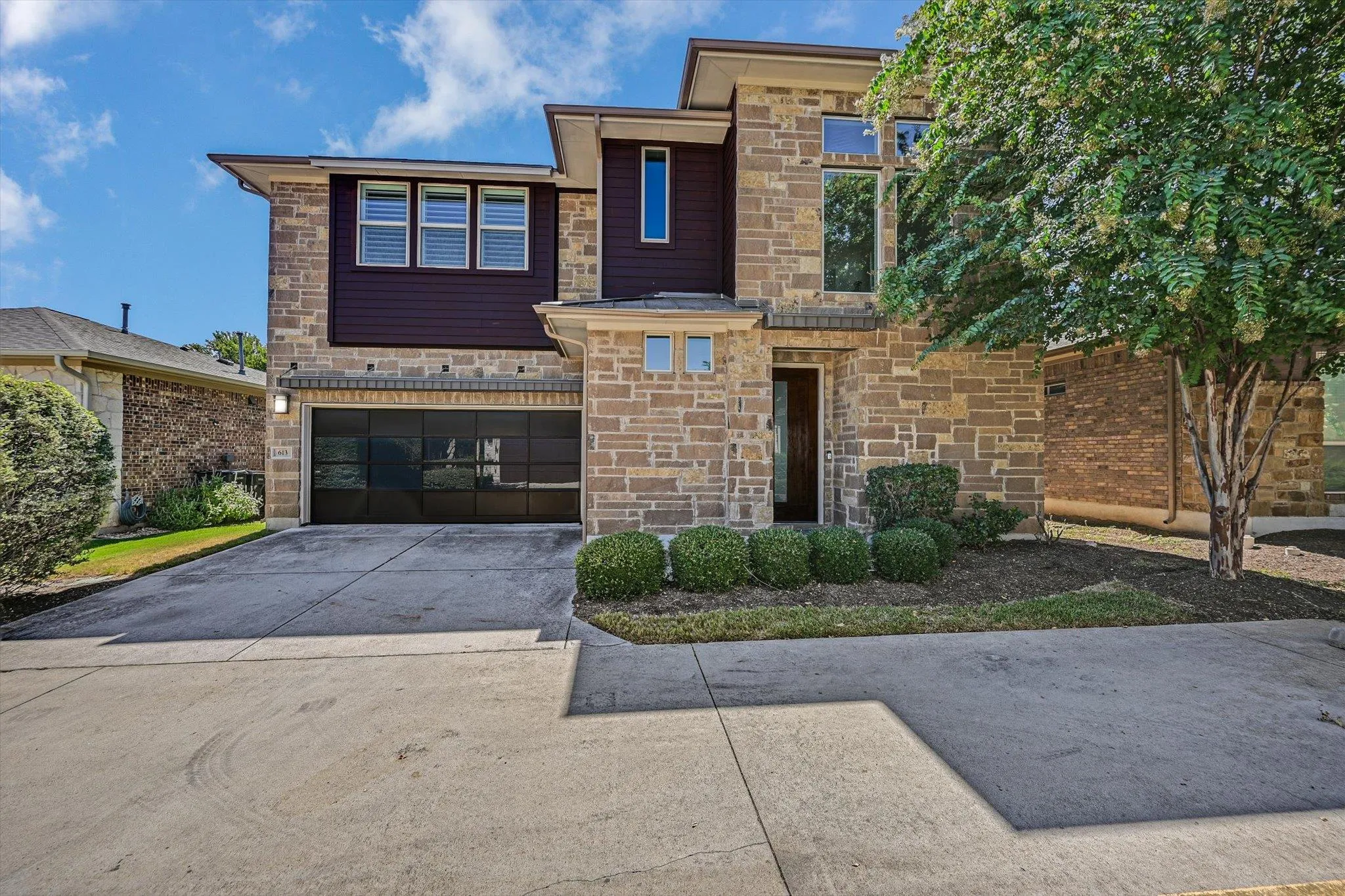 Photo of 613 E BAYLEE LOVE LN, Austin, 78717