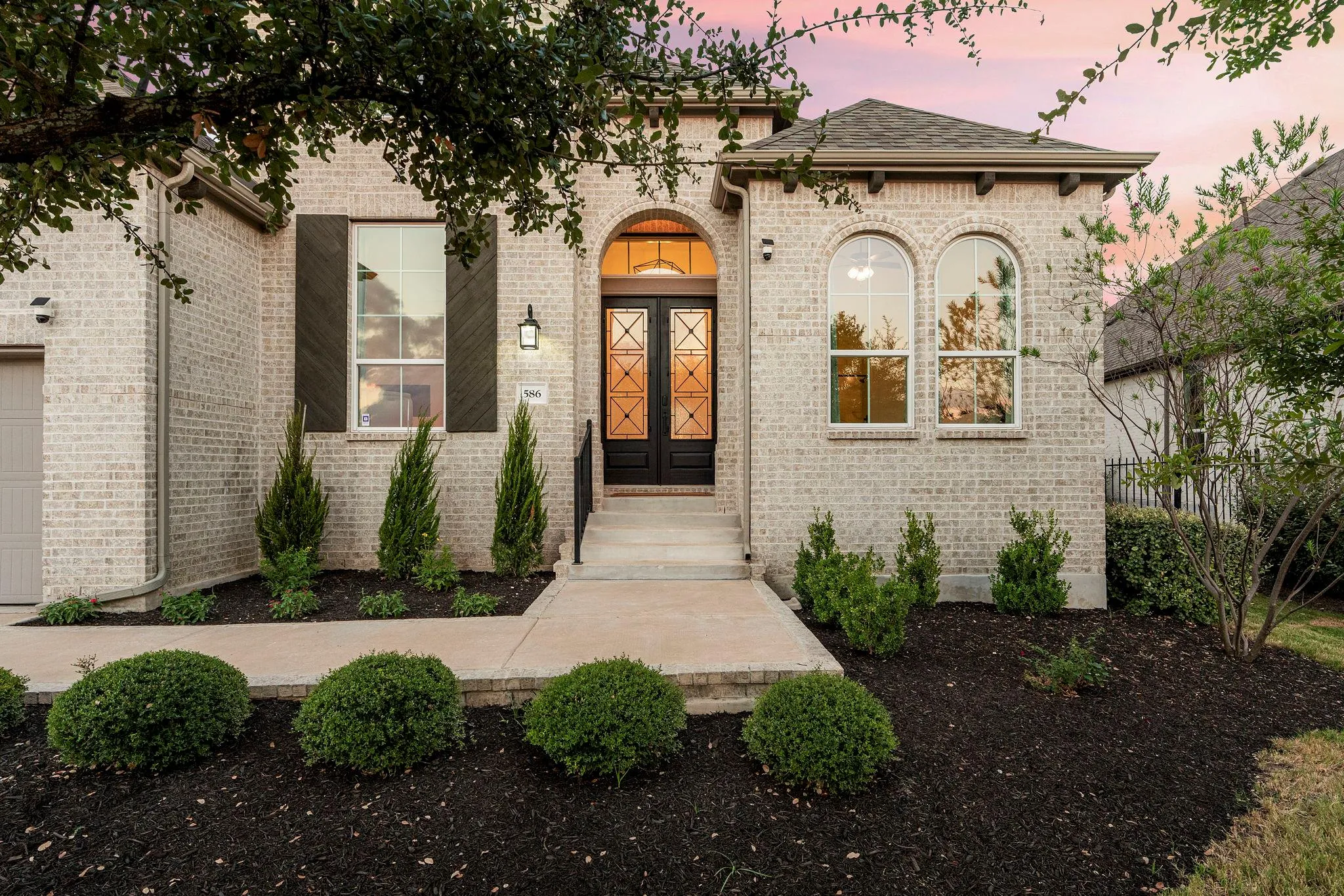 Photo of 586 TWO CREEKS LN, Austin, TX, 78737