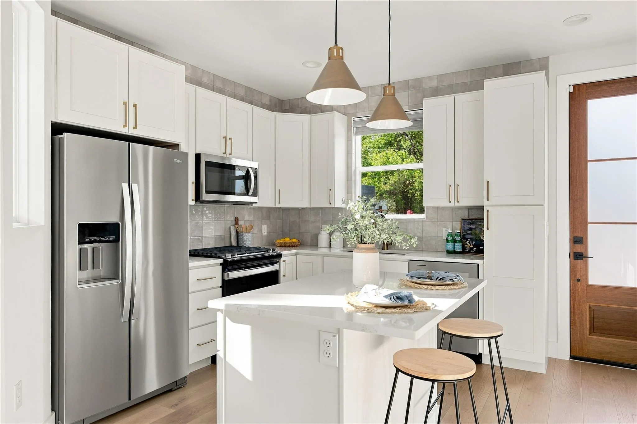 Photo 4 of 5506 HUDSON ST #2