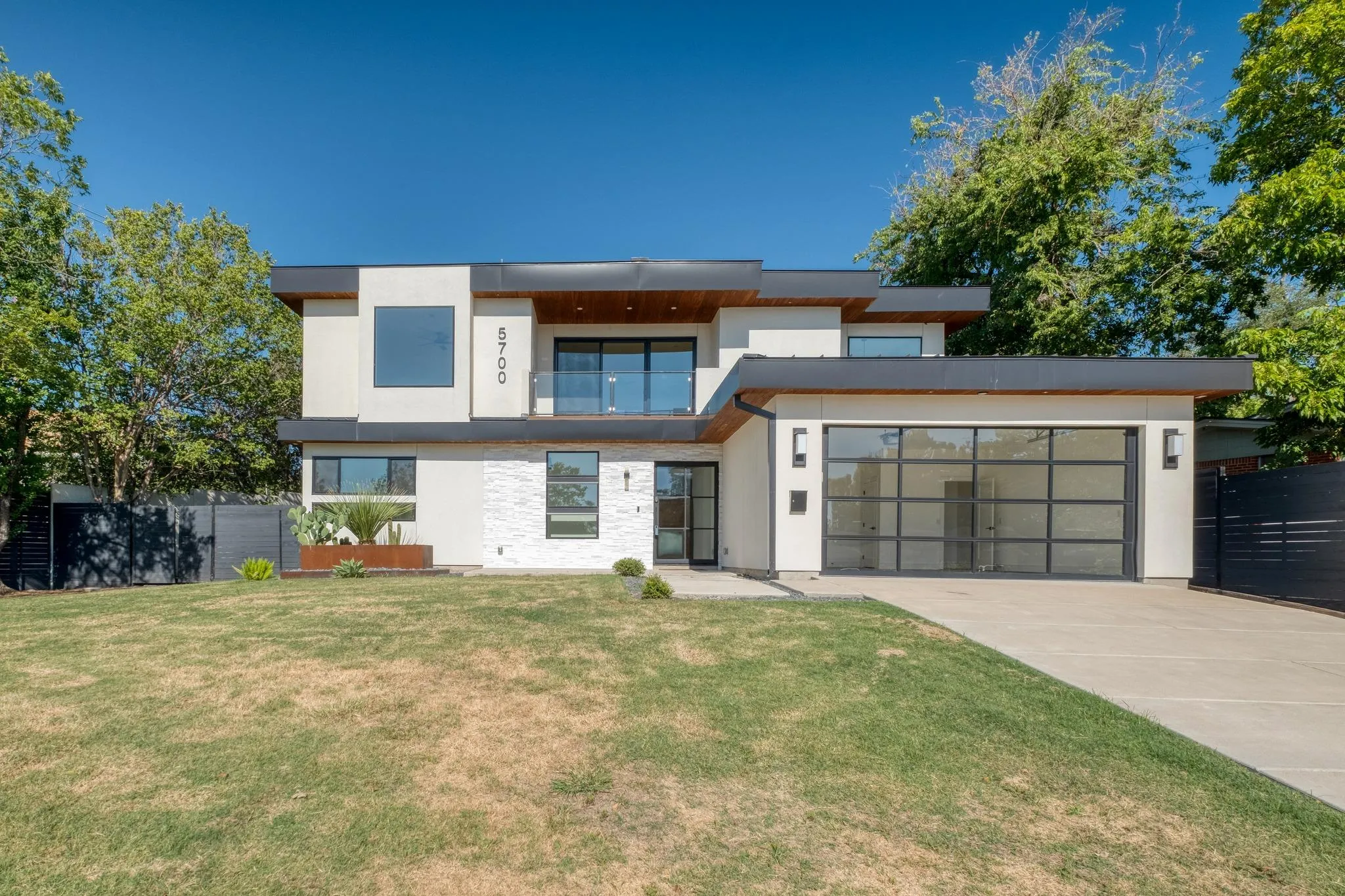 Photo of 5700 LOUISE LN, Austin, TX, 78757