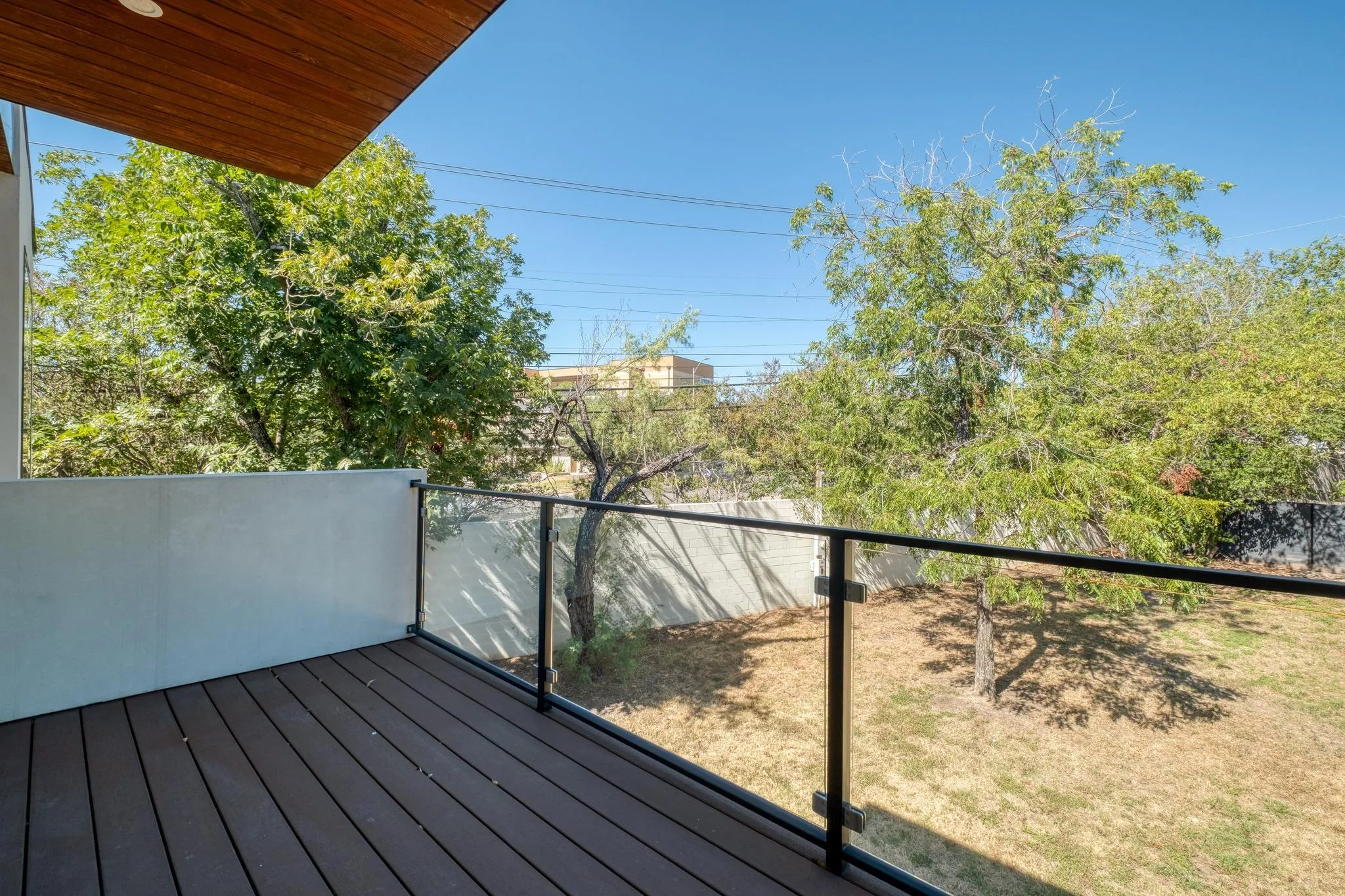 Photo 5 of 5700 LOUISE LN