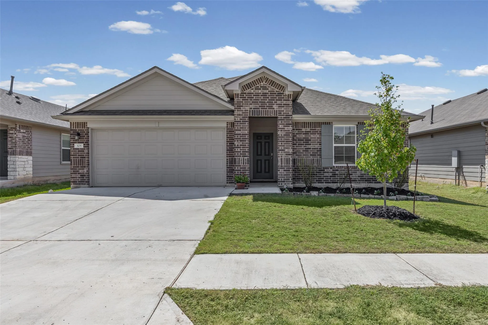 Photo of 325 GRANARY DR, Uhland, TX, 78640