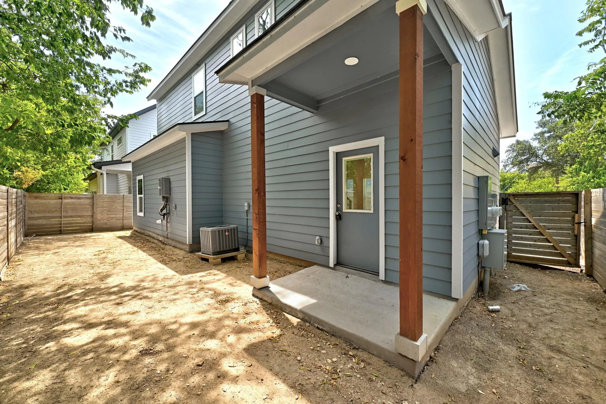 Photo 5 of 6014 FAIRWAY ST #2