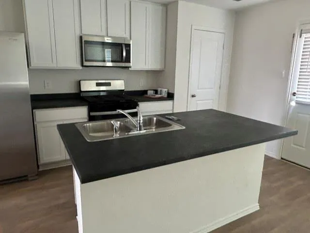 Photo 5 of 174 STAMFORD ST