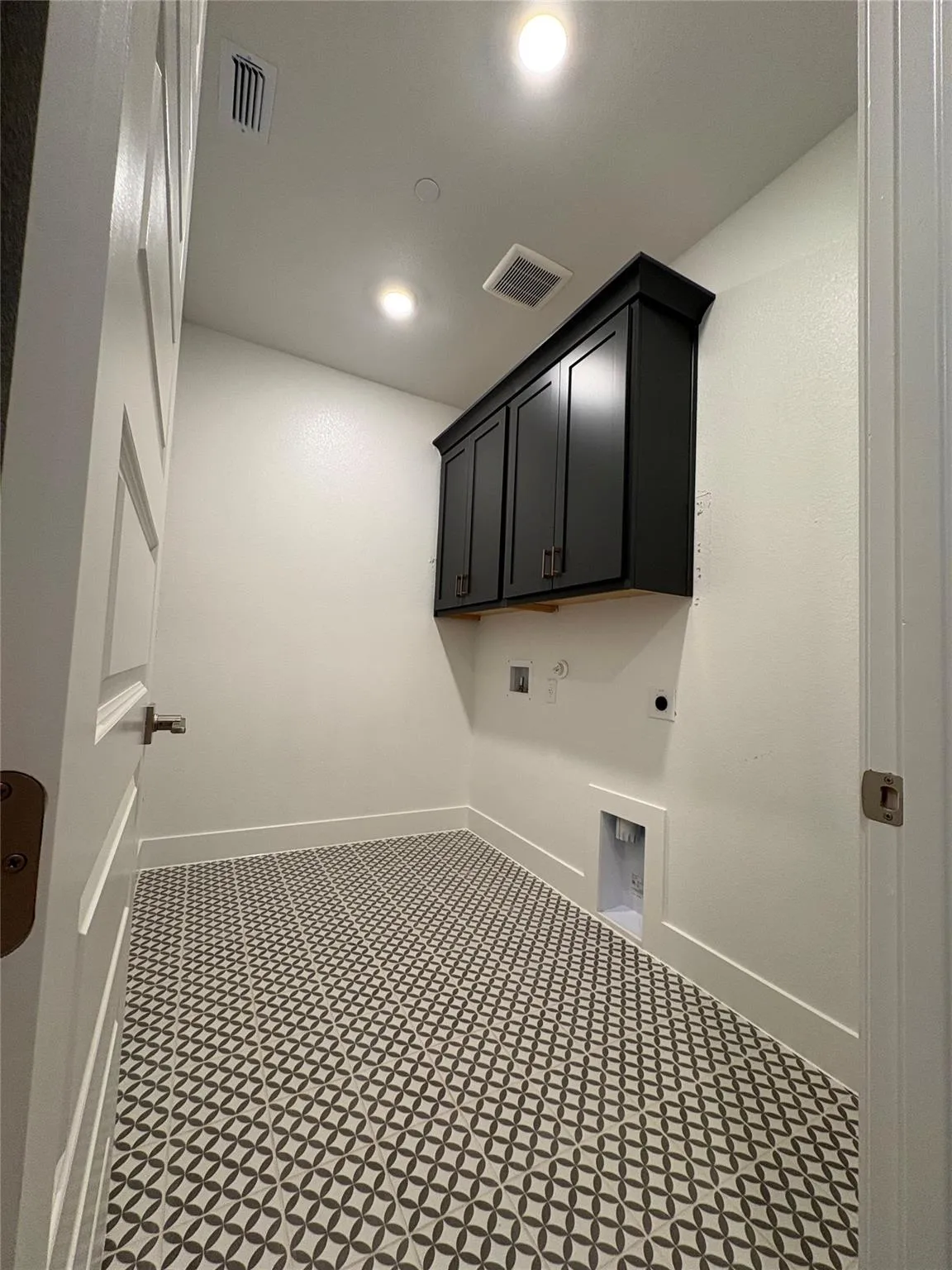 Photo 5 of 18808 HOPPER LN
