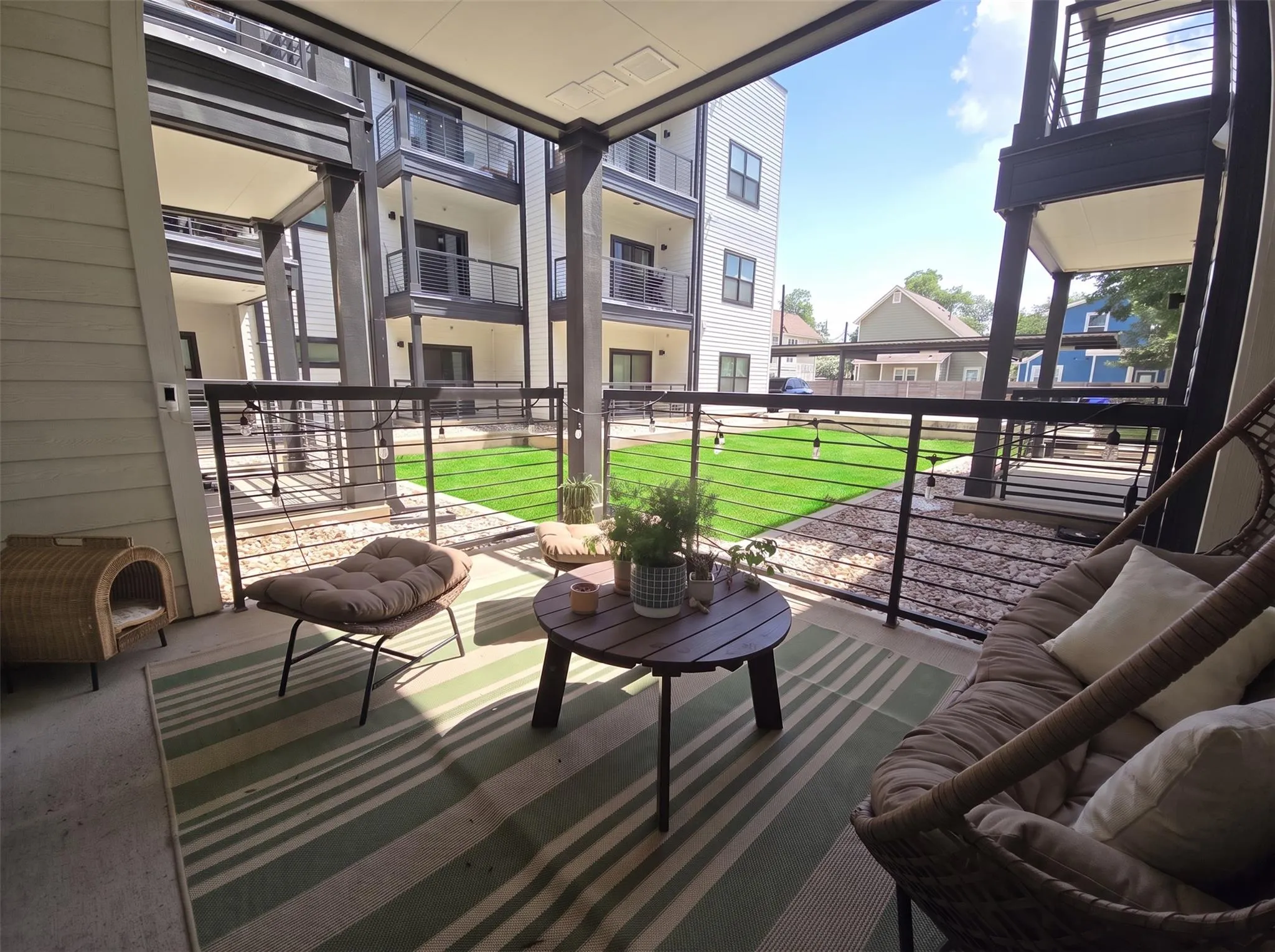 Photo 2 of 3101 GOVALLE AVE #113